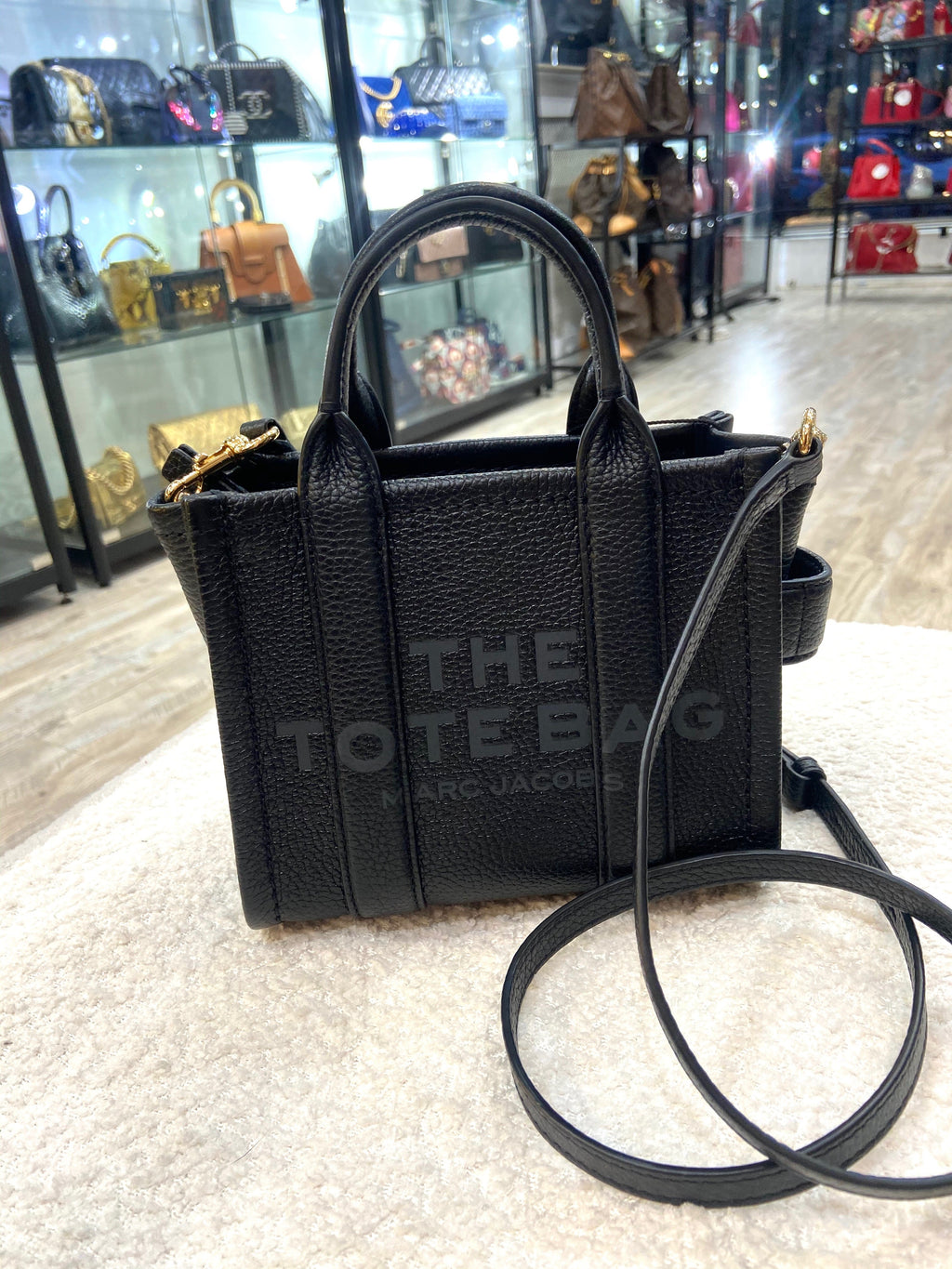 MARC JACOBS LEATHER NANO THE TOTE BAG CROSSBODY