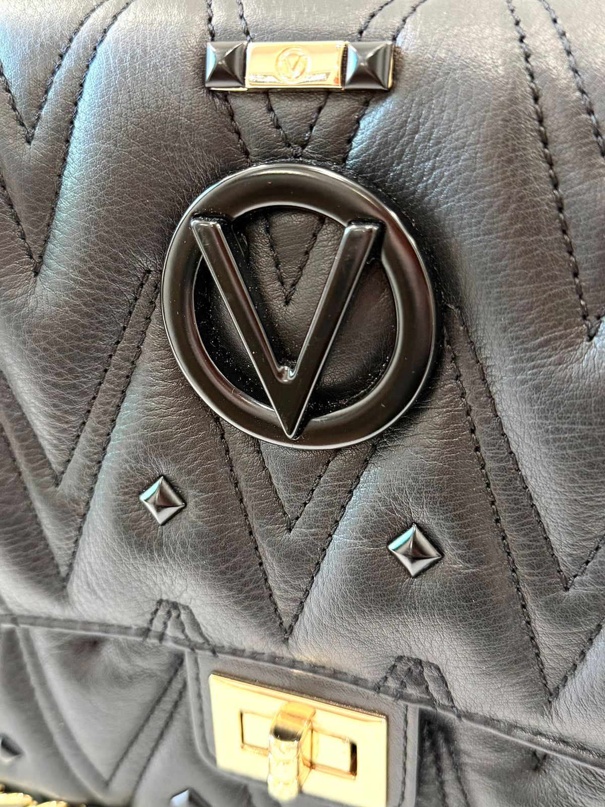MARIO VALENTINO POSH DIAMOND QUILTED CALFSKIN LEATHER BAG