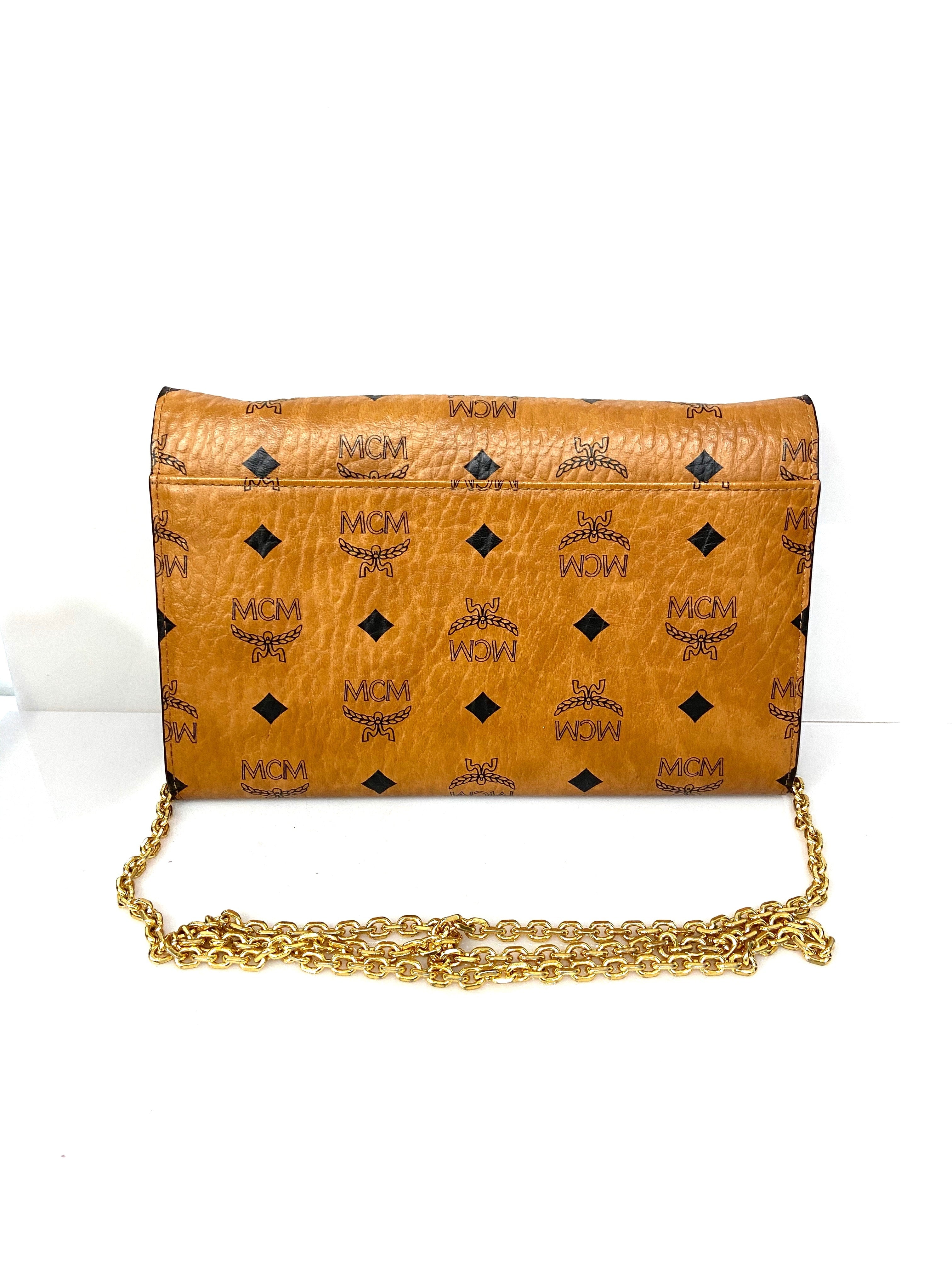 MCM VISETOS PATRICIA WALLET ON A CHAIN