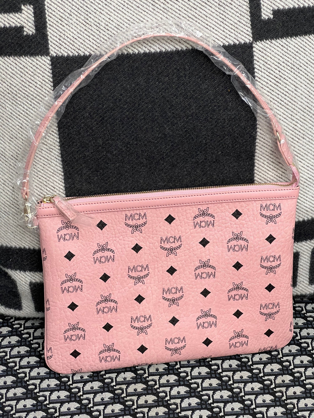 MCM VISETOS LIZ SHOPPER TOTE POUCH