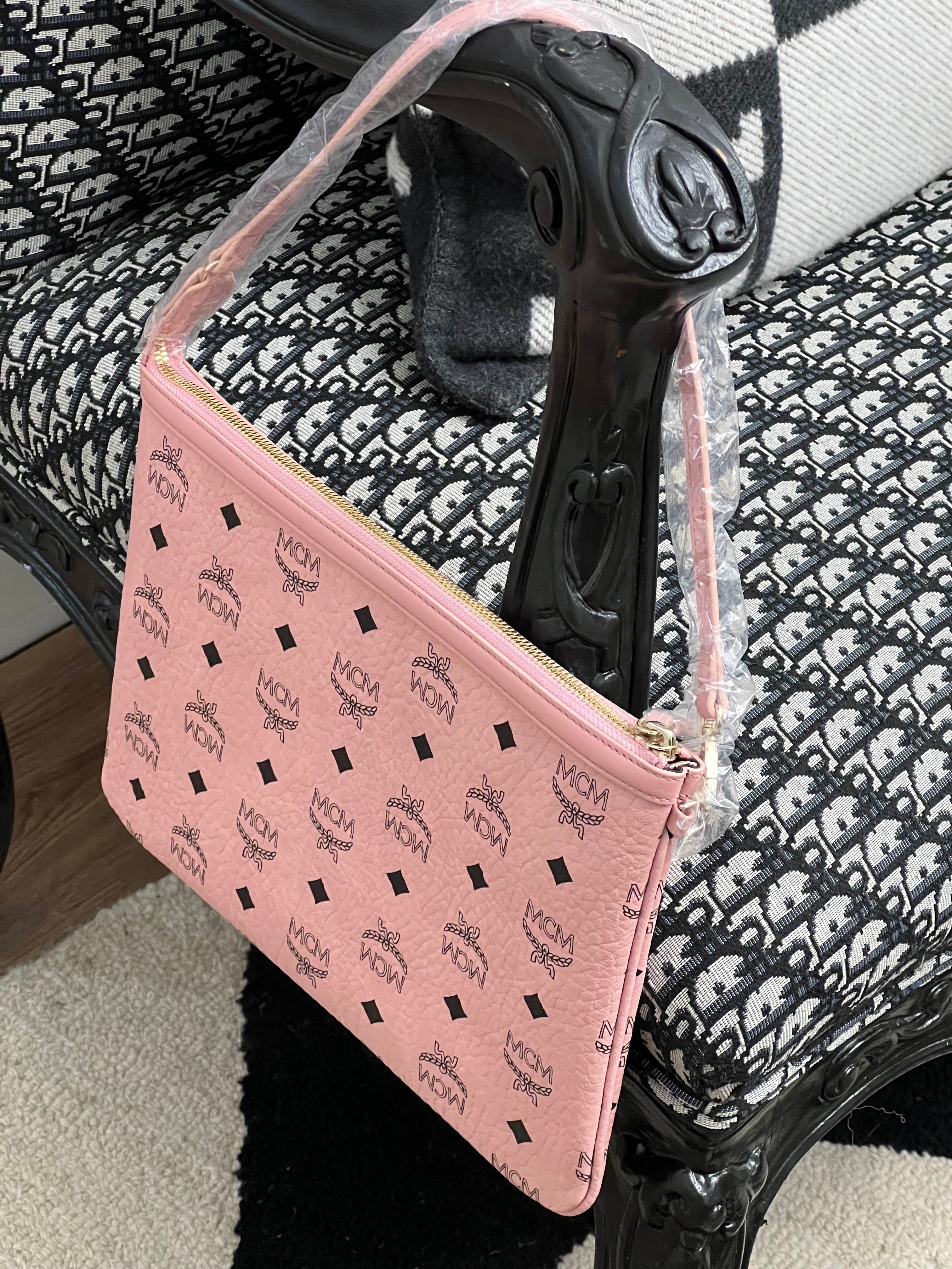 MCM VISETOS LIZ SHOPPER TOTE POUCH