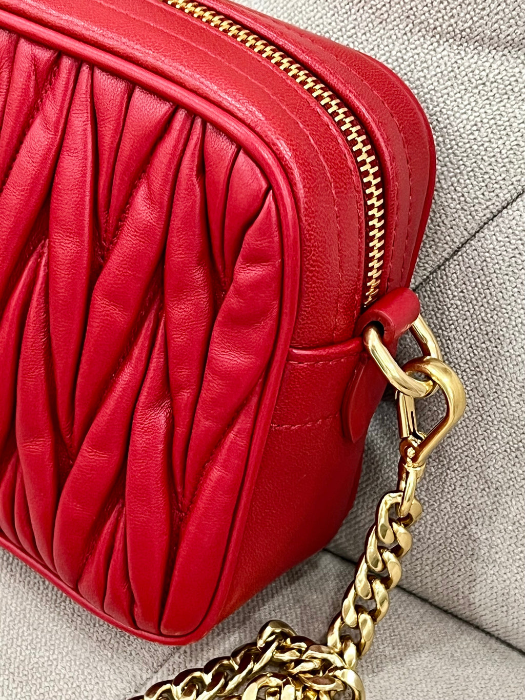 MIU MIU MATELASSÉ NAPPA LEATHER CAMERA CHAIN BAG
