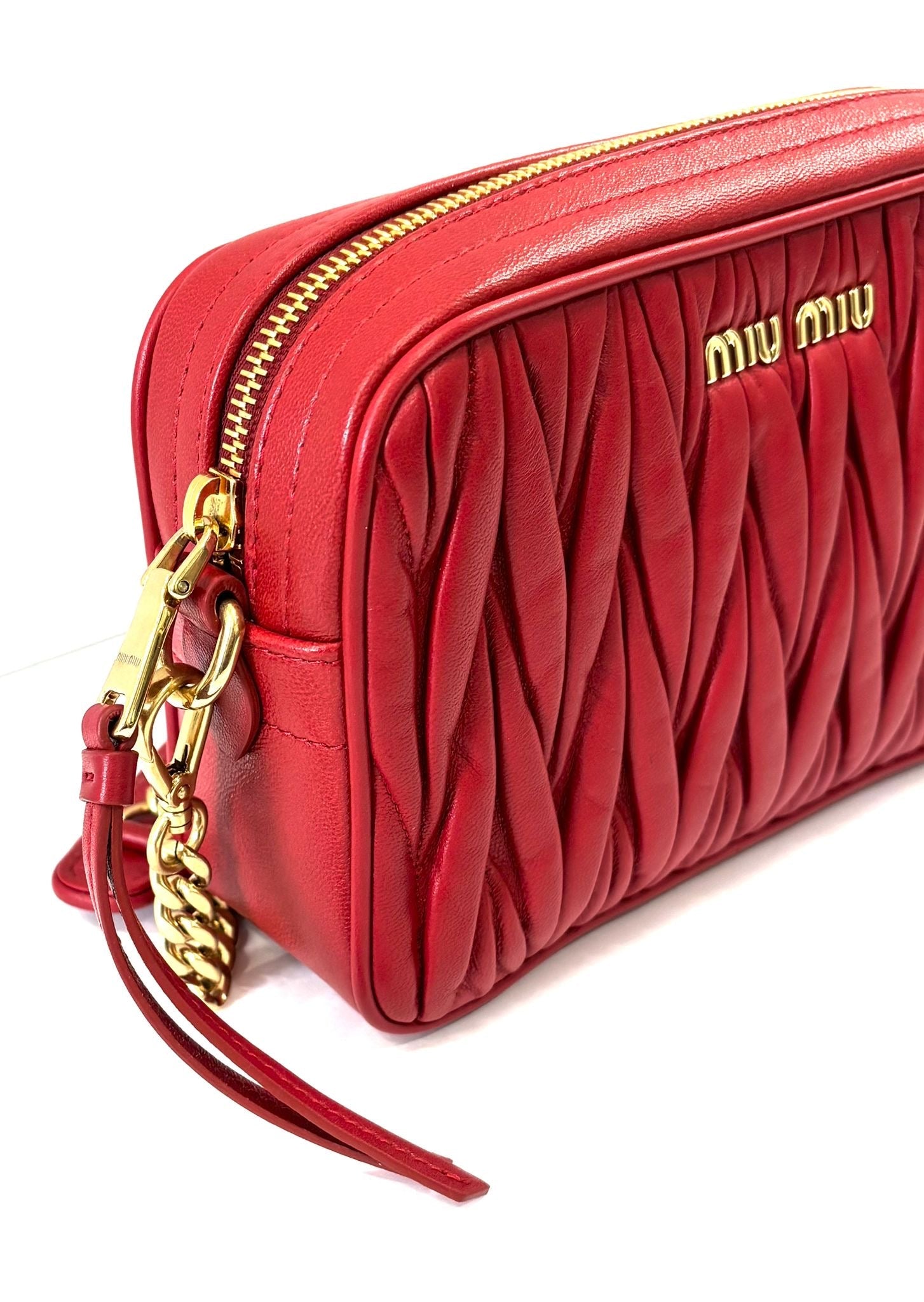 MIU MIU MATELASSÉ NAPPA LEATHER CAMERA CHAIN BAG