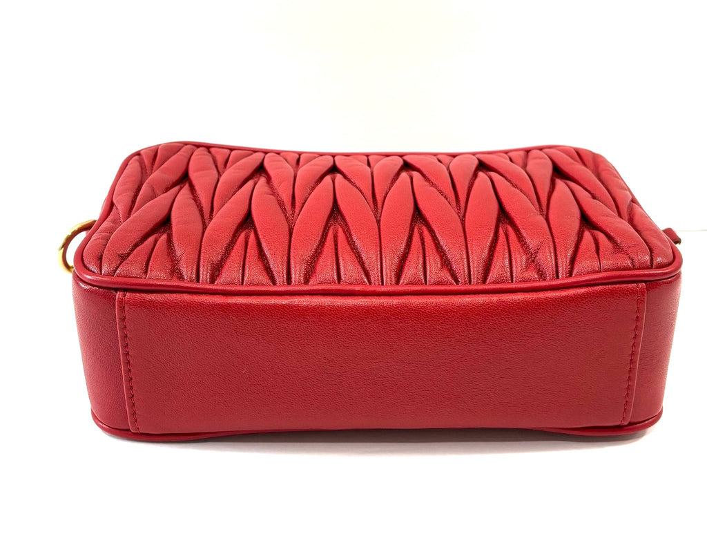 MIU MIU MATELASSÉ NAPPA LEATHER CAMERA CHAIN BAG
