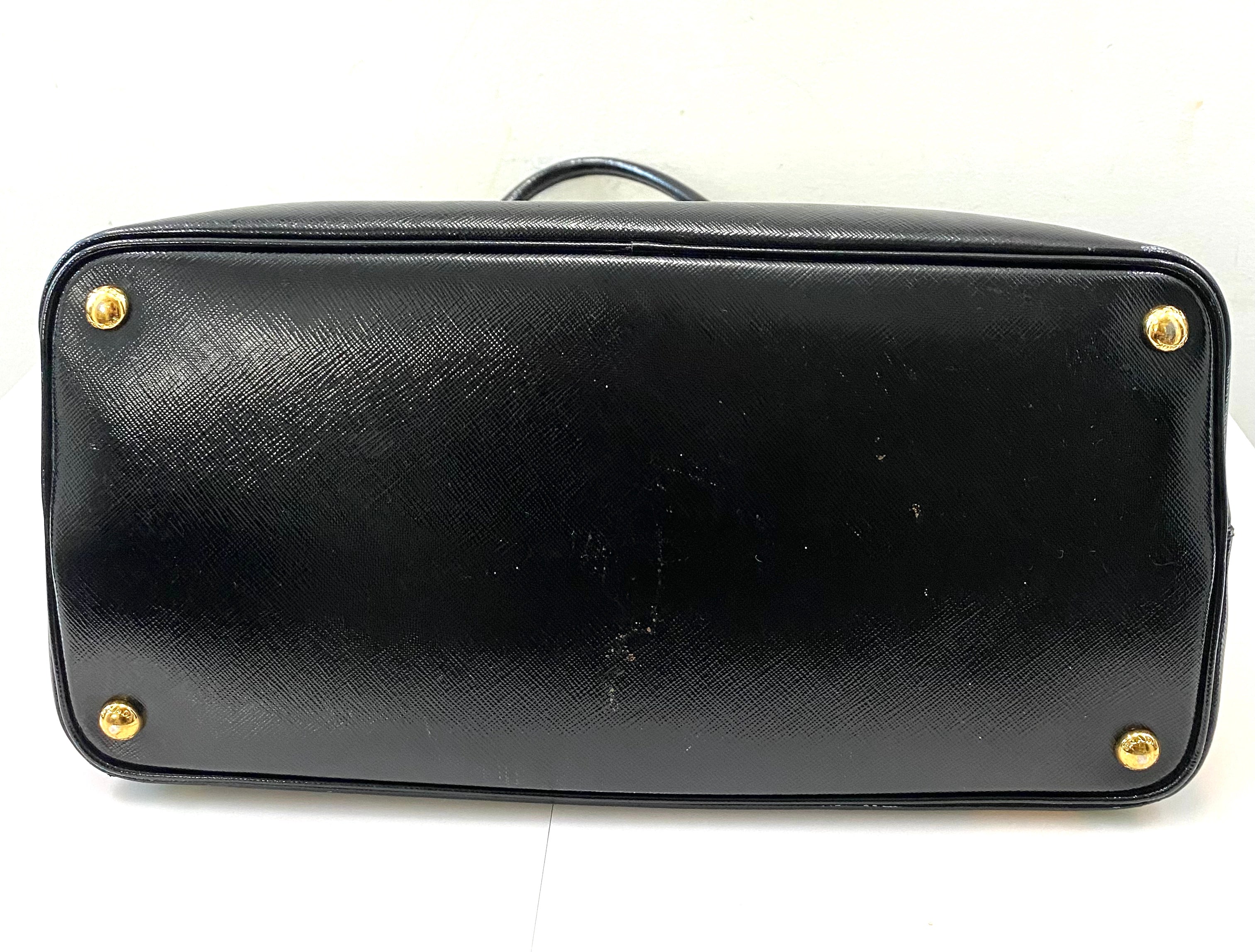PRADA SHINY SAFFIANO VERNICE LEATHER DOUBLE HANDLE TOTE BAG