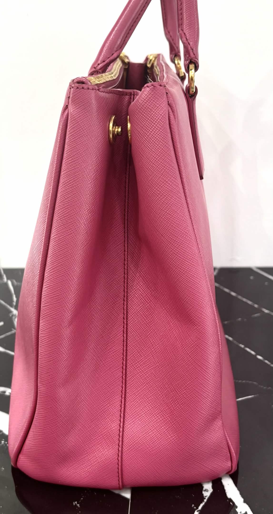 PRADA GALLERIA MEDIUM SAFFIANO LEATHER TOTE BAG