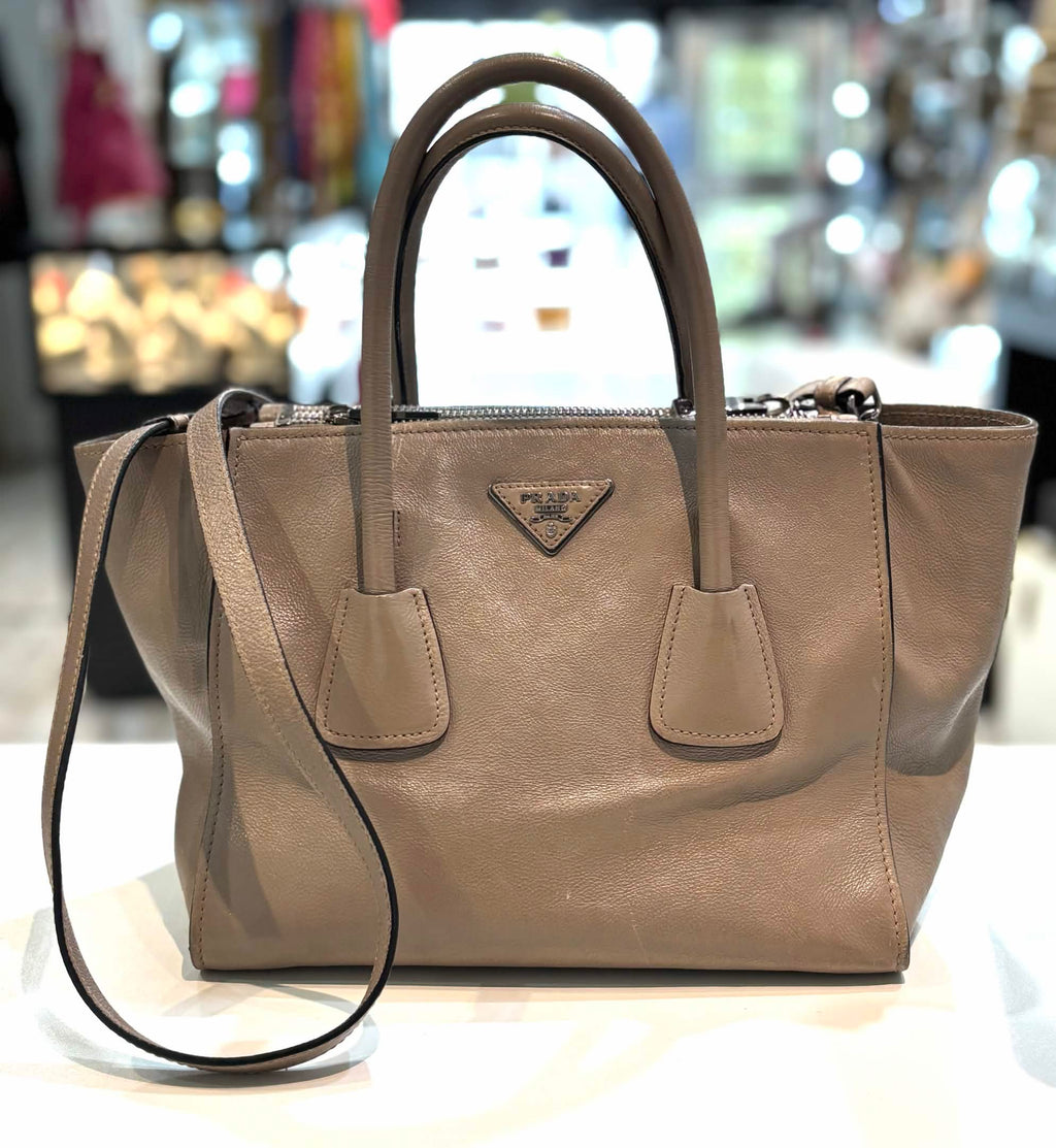 PRADA GLACE LEATHER TWIN POCKET DOUBLE HANDLE TOTE BAG