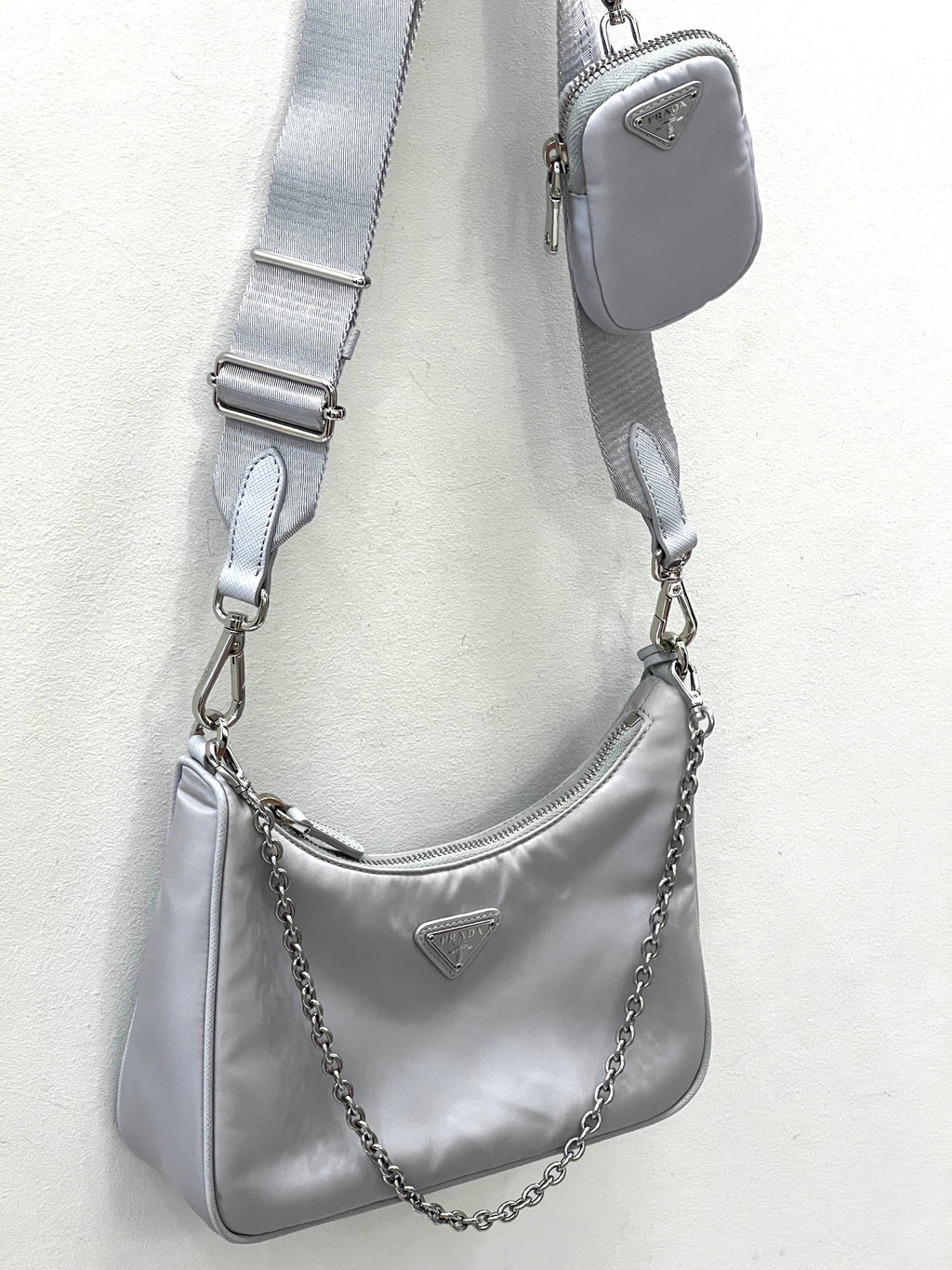 PRADA RE-EDITION 2005 RE NYLON SHOULDER BAG