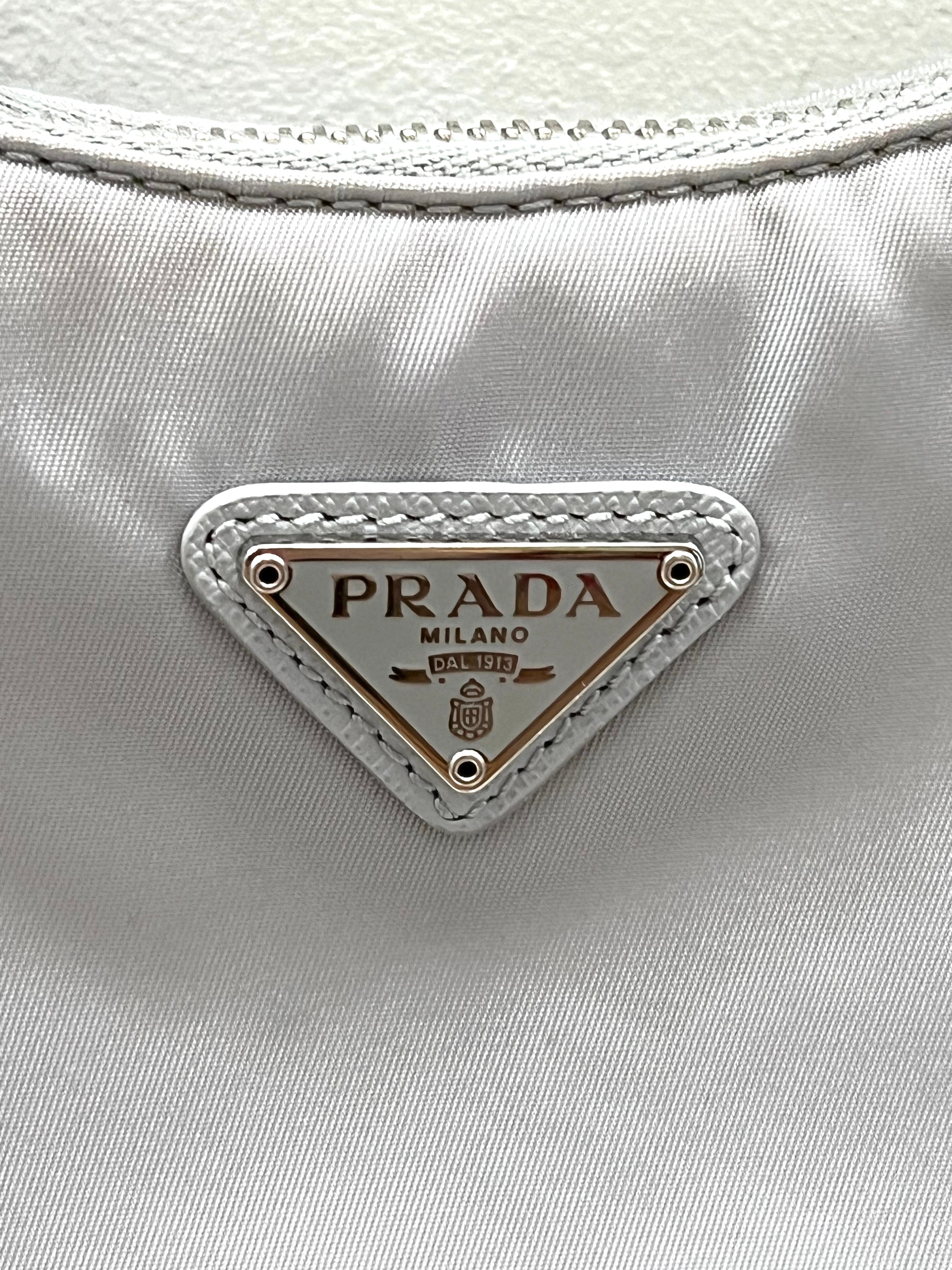 PRADA RE-EDITION 2005 RE NYLON SHOULDER BAG