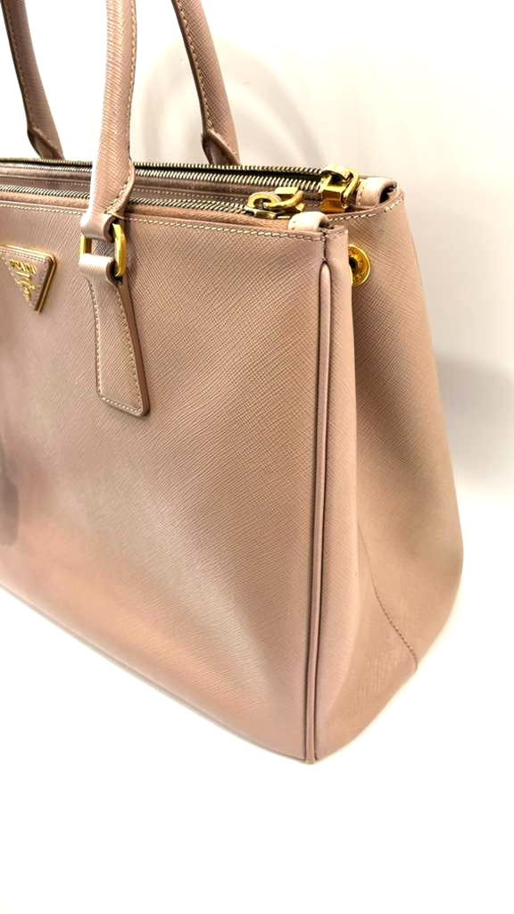 PRADA SAFFIANO LUX LEATHER GALLERIA DOUBLE ZIP MEDIUM TOTE BAG