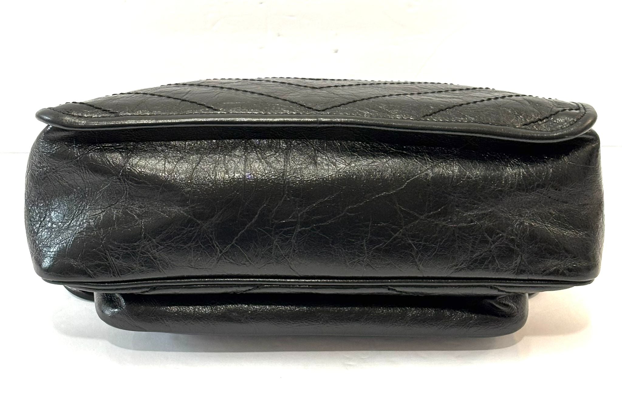 SAINT LAURENT CHEVRON NIKI 2022 BLACK SHOULDER BAG