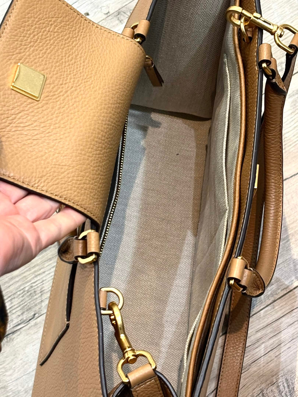 TORY BURCH BRITTEN PEBBLED COGNAC LEATHER GOLD HARDWARE LARGE TOTE BAG