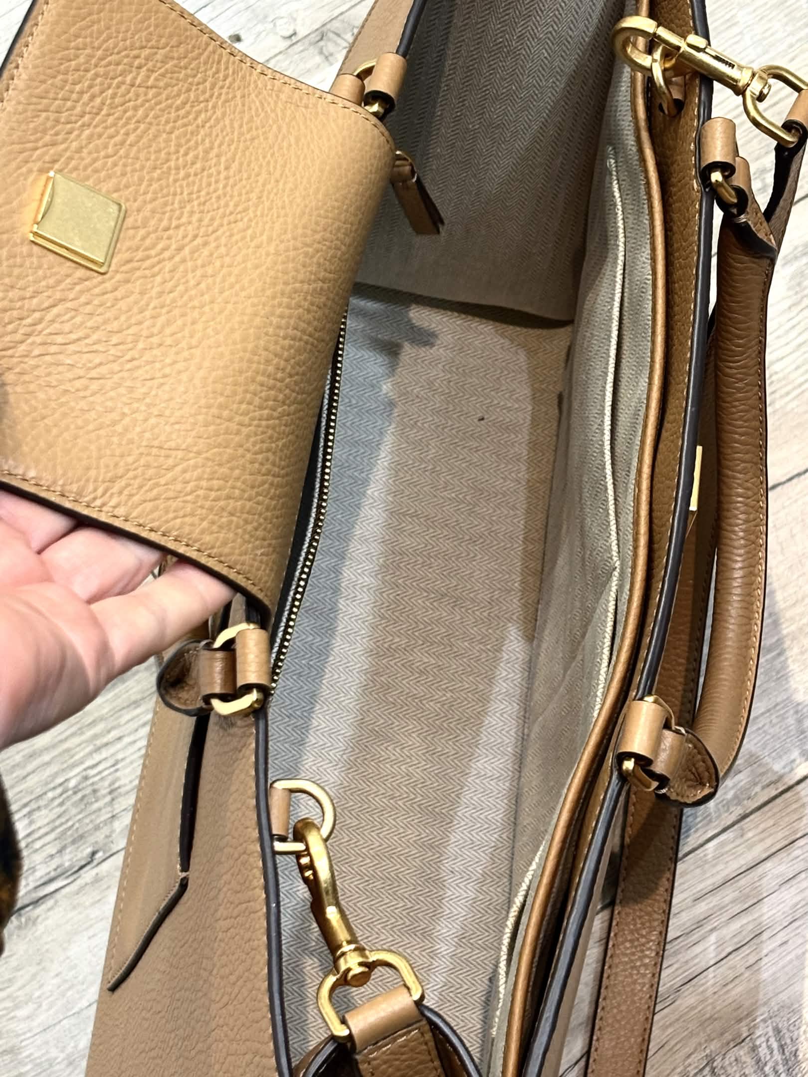 TORY BURCH BRITTEN PEBBLED COGNAC LEATHER GOLD HARDWARE LARGE TOTE BAG