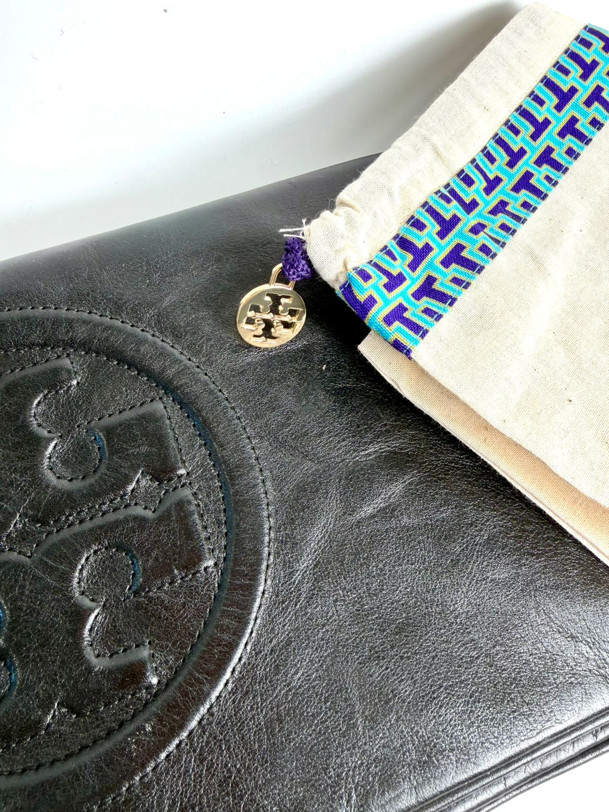TORY BURCH REVA LEATHER CLUTCH BAG