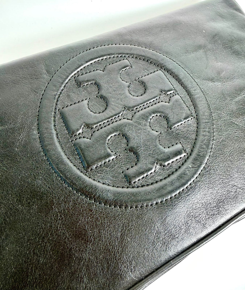 TORY BURCH REVA LEATHER CLUTCH BAG