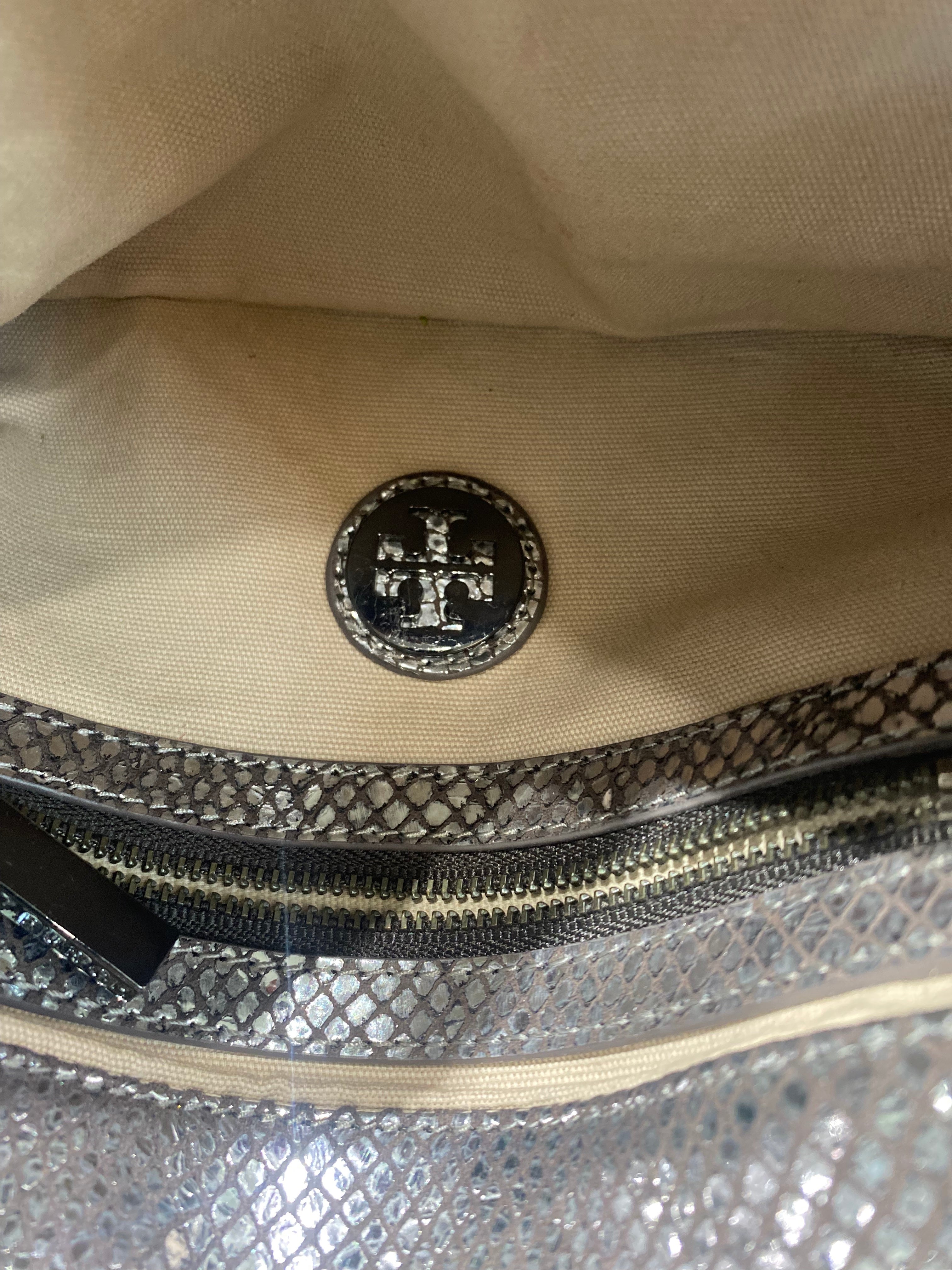 TORY BURCH EMBOSSED LEATHER SHOULDER BAG