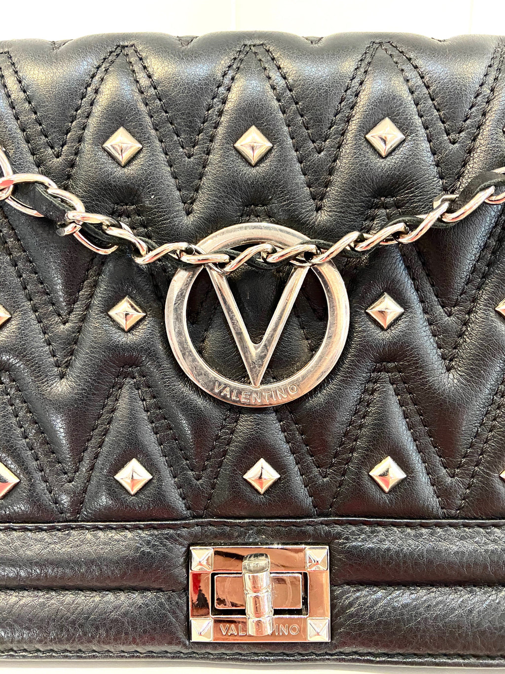 VALENTINO ALICE D LEATHER SHOULDER BAG