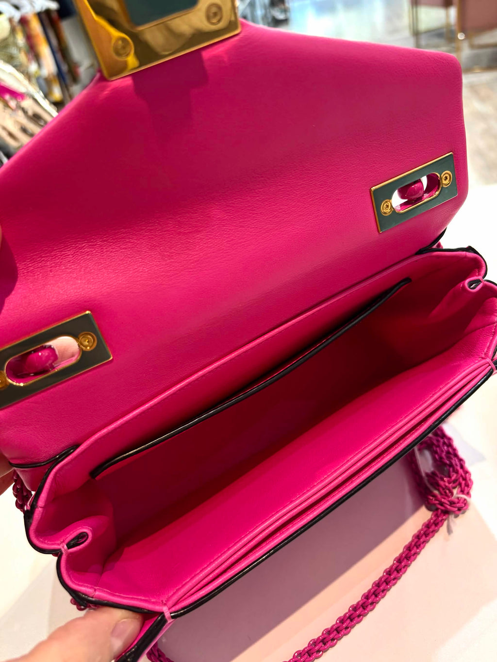 VALENTINO GARAVANI ONE STUD GLOSSY PATENT LEATHER BAG