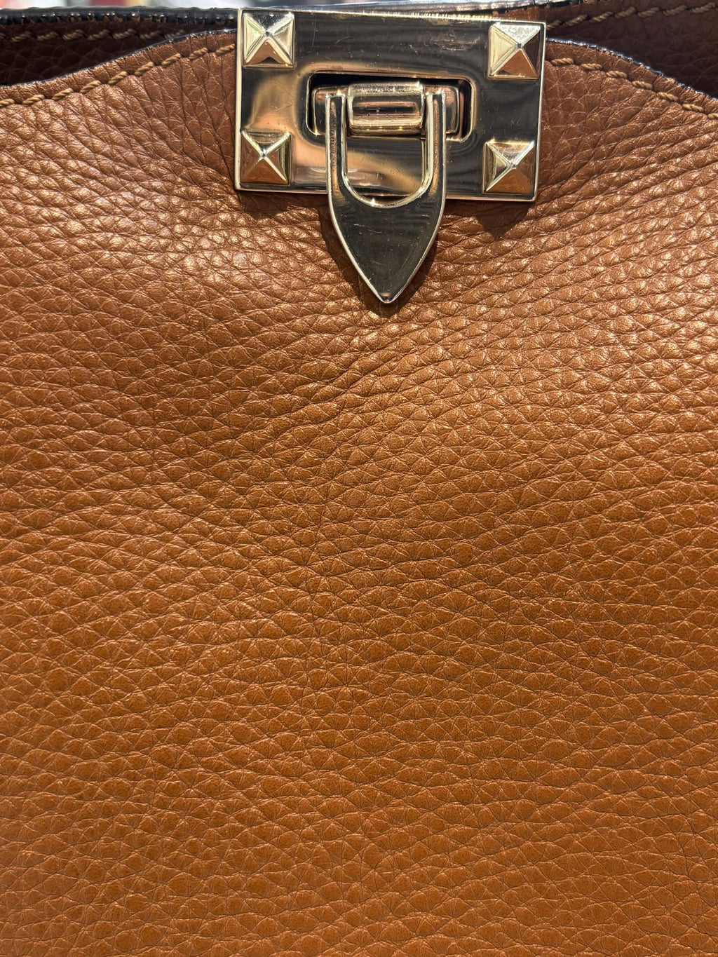 VALENTINO ROCKSTUD PEBBLED CALFSKIN LEATHER CROSSBODY BAG