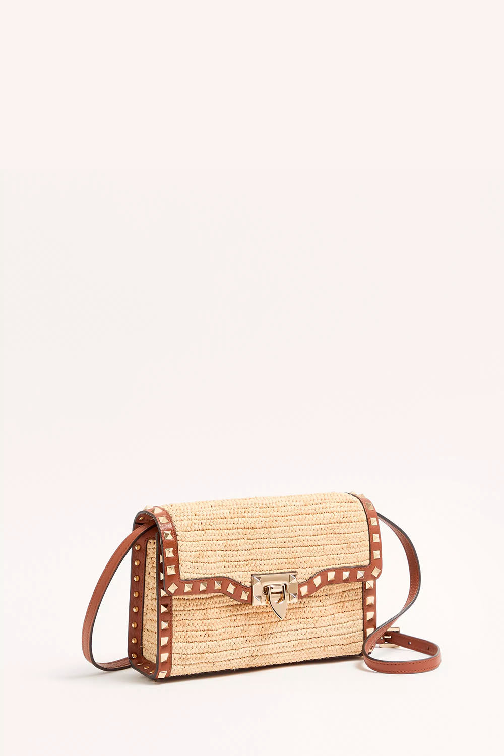 Rockstud Small Shoulder Bag In Raffia