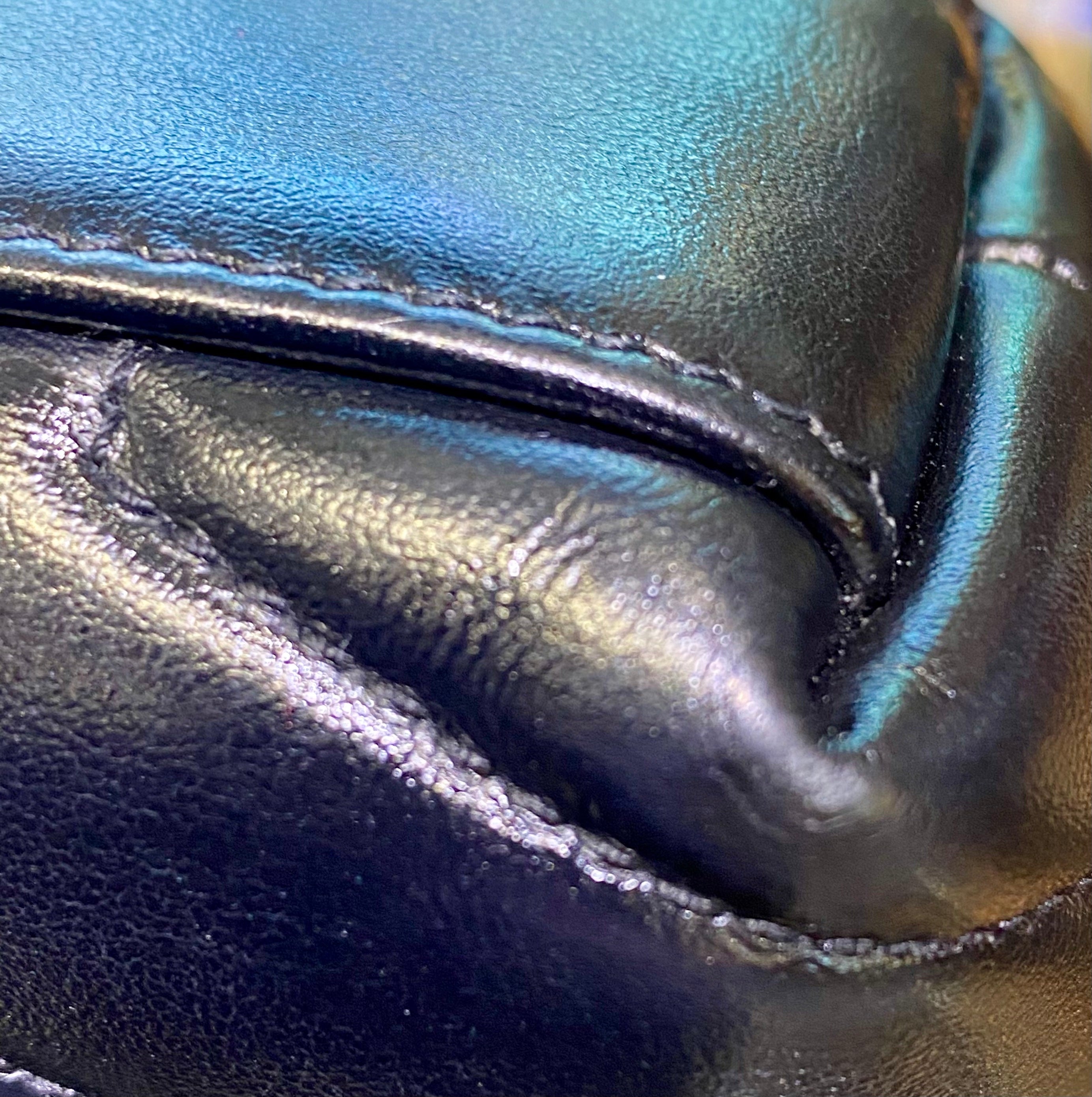 YSL QUILTED Y CALFSKIN LOULOU TOY SHOULDER BAG