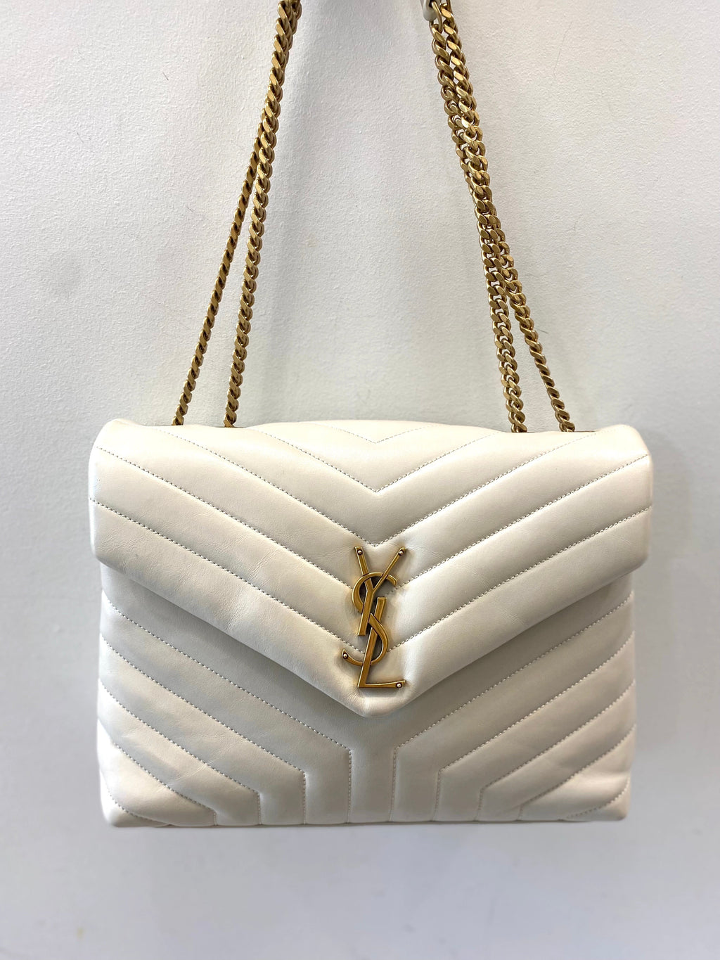 YSL LOULOU MATELASSE CHEVRON MEDIUM LEATHER BAG