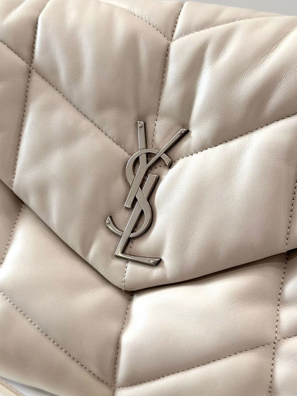 YSL QUILTED LAMBSKIN LEATHER LOULOU PUFFER MEDIUM SHOULDER BAG