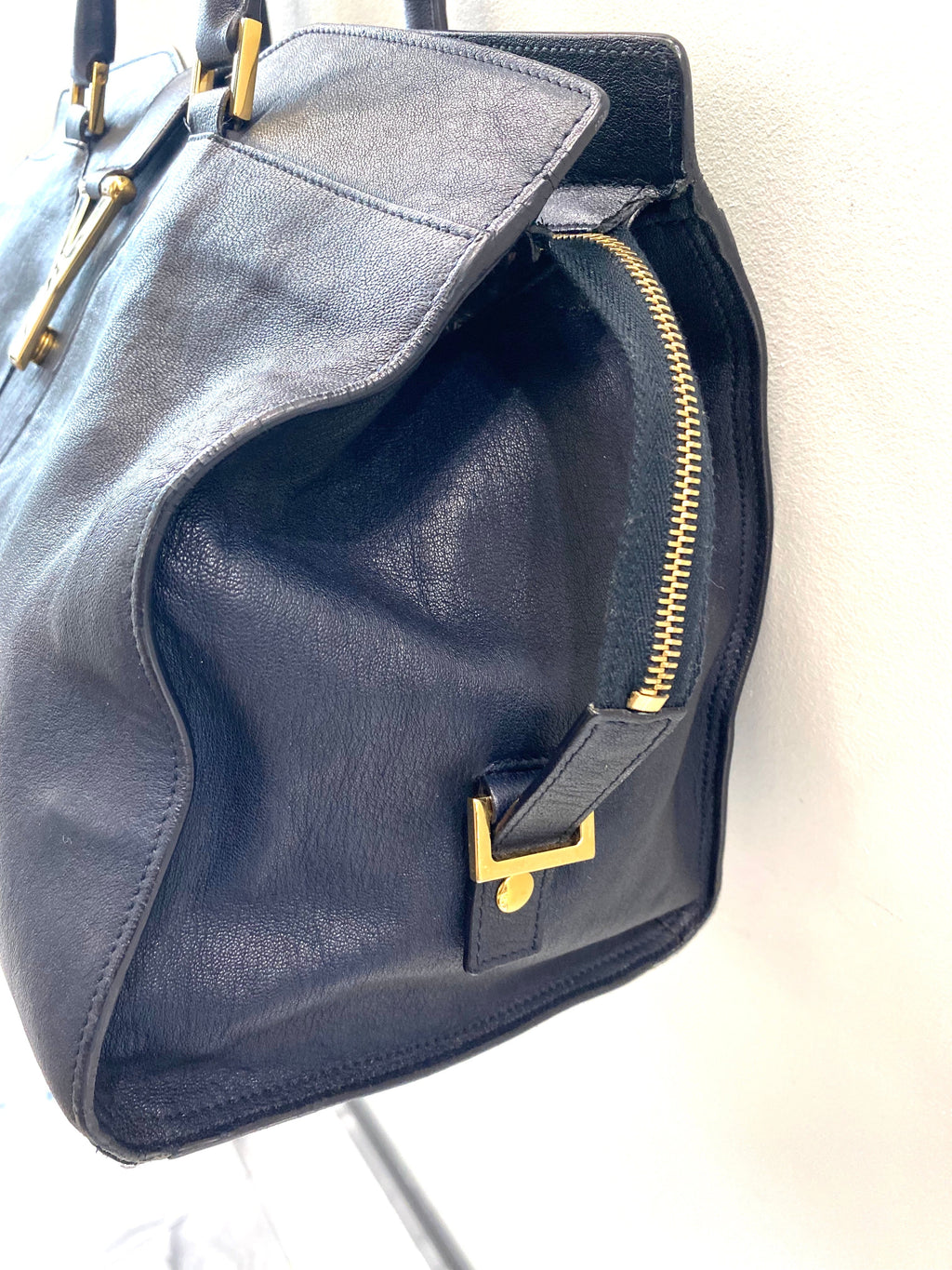 YSL LEATHER MEDIUM Y CABAS CHYC TOTE BAG