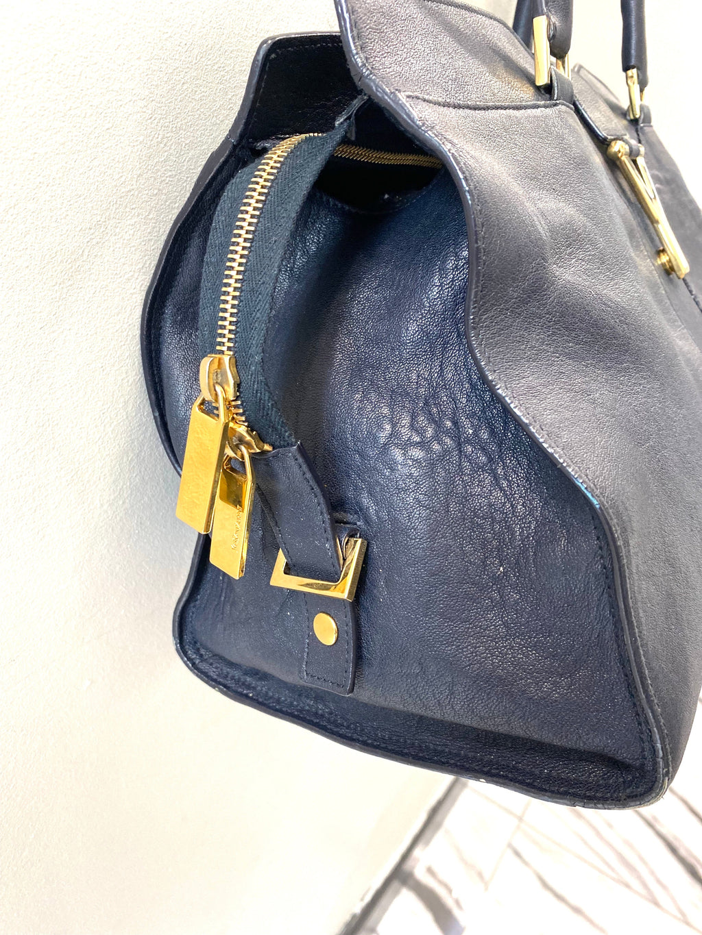 YSL LEATHER MEDIUM Y CABAS CHYC TOTE BAG