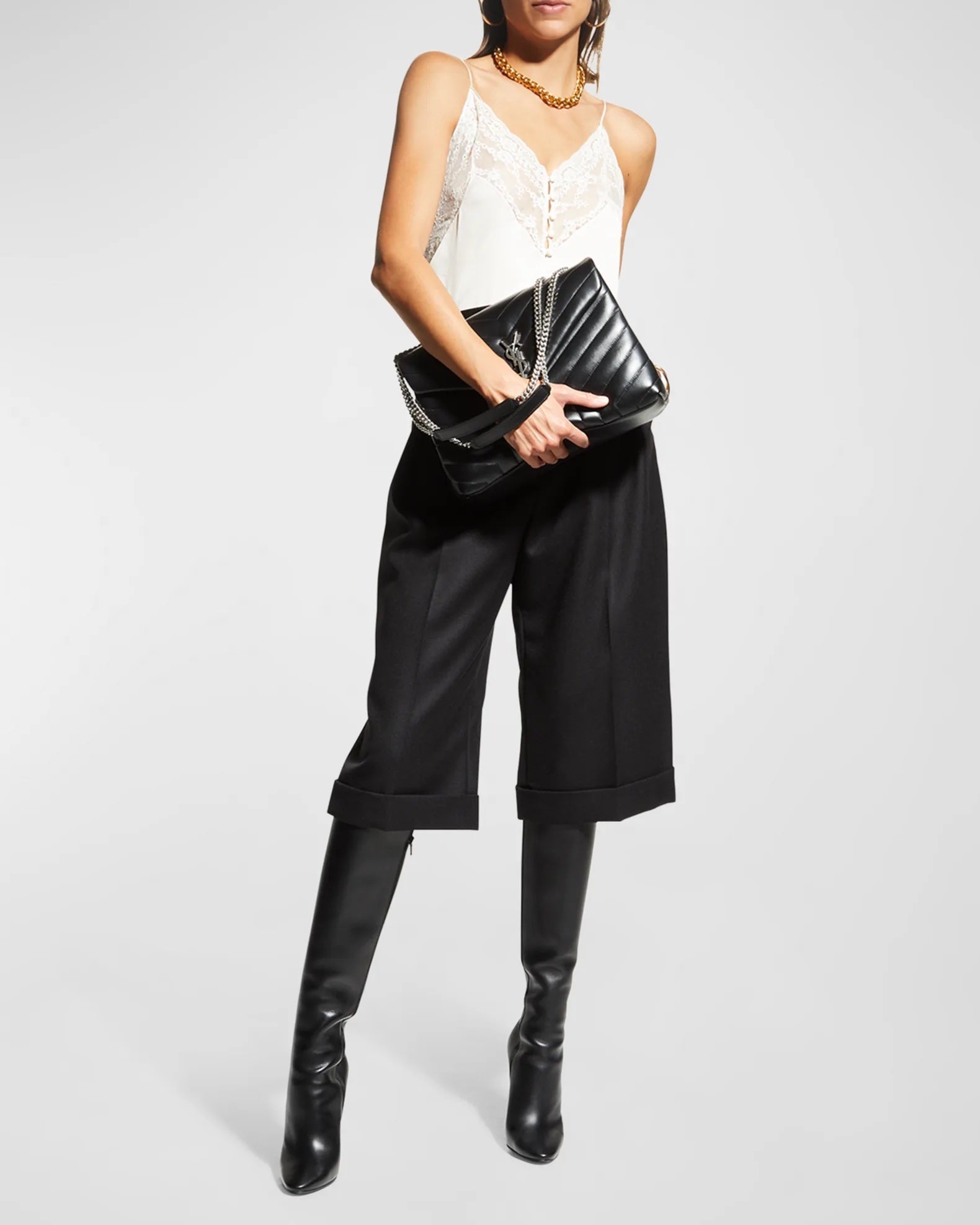 YSL MEDIUM LOULOU MATELASSE LEATHER SHOULDER BAG