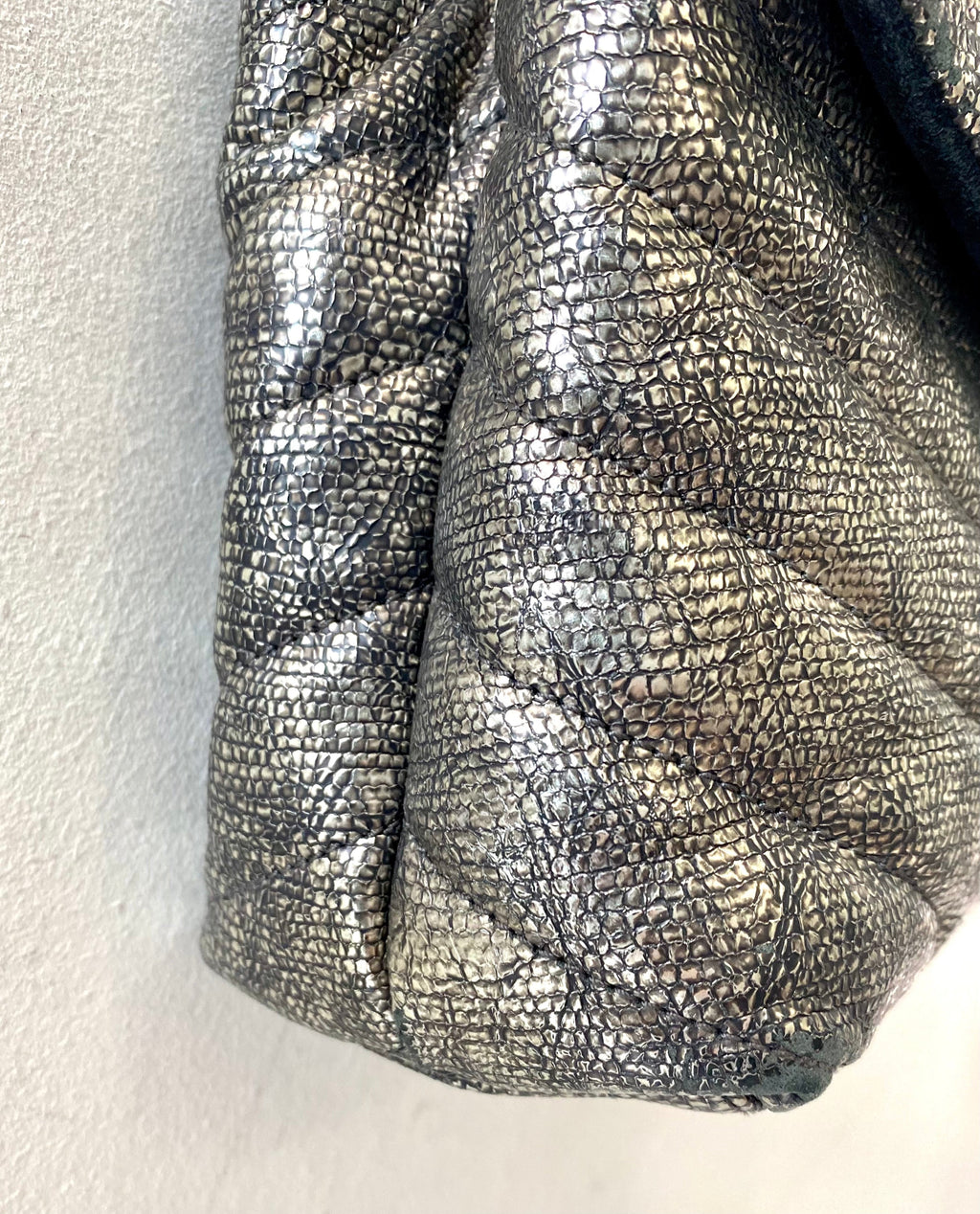 YVES SAINT LAURENT METALLIC CAVIAR SMALL LOULOU BAG