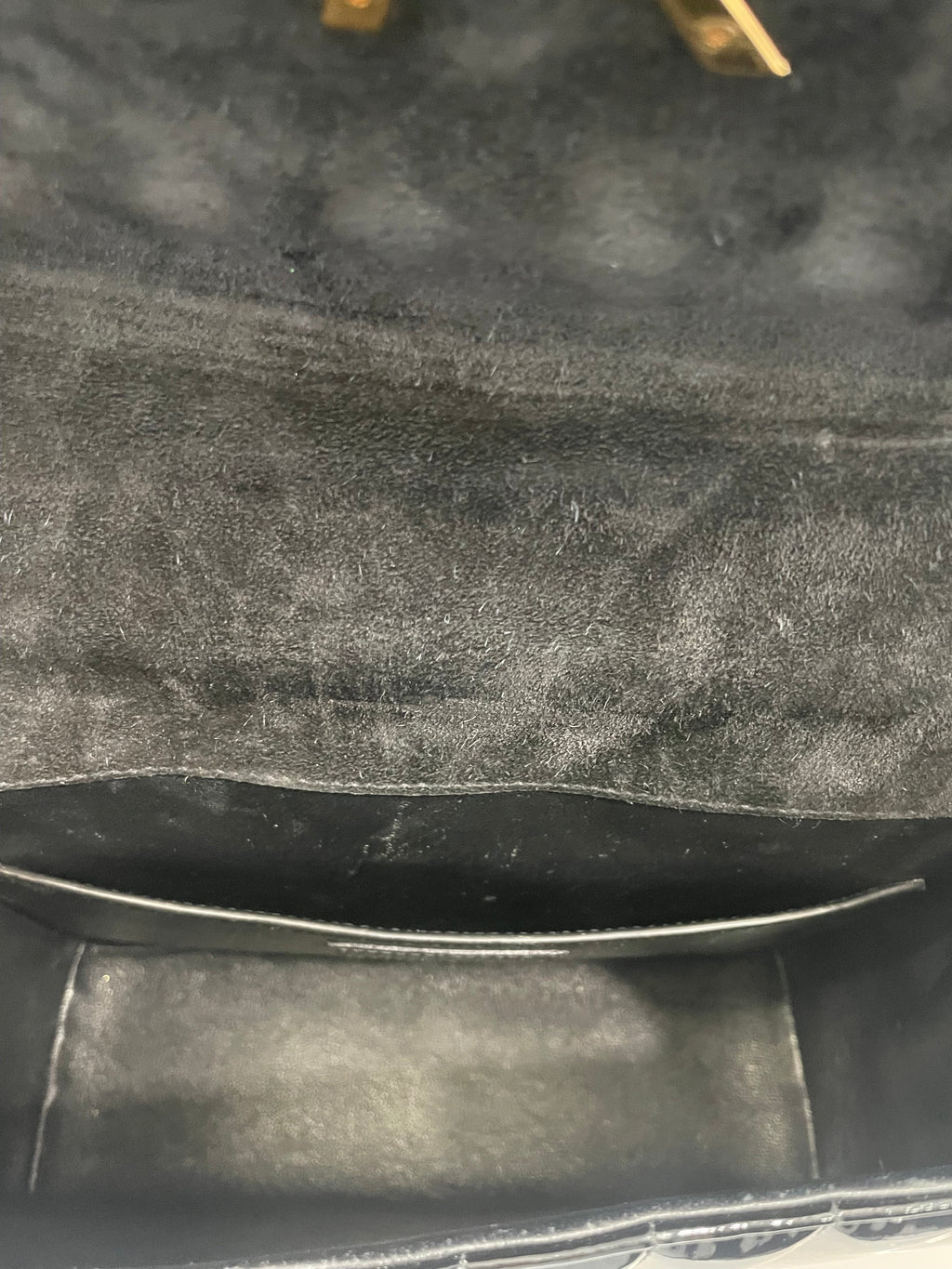YSL PATENT CALFSKIN MONOGRAM LARGE VICKY CHAIN BAG