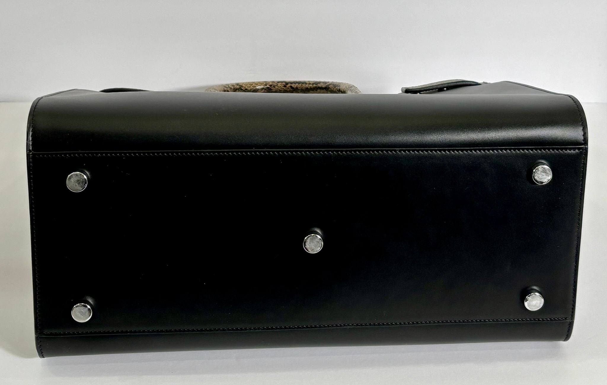 YSL LEATHER SAC DE JOUR SMALL