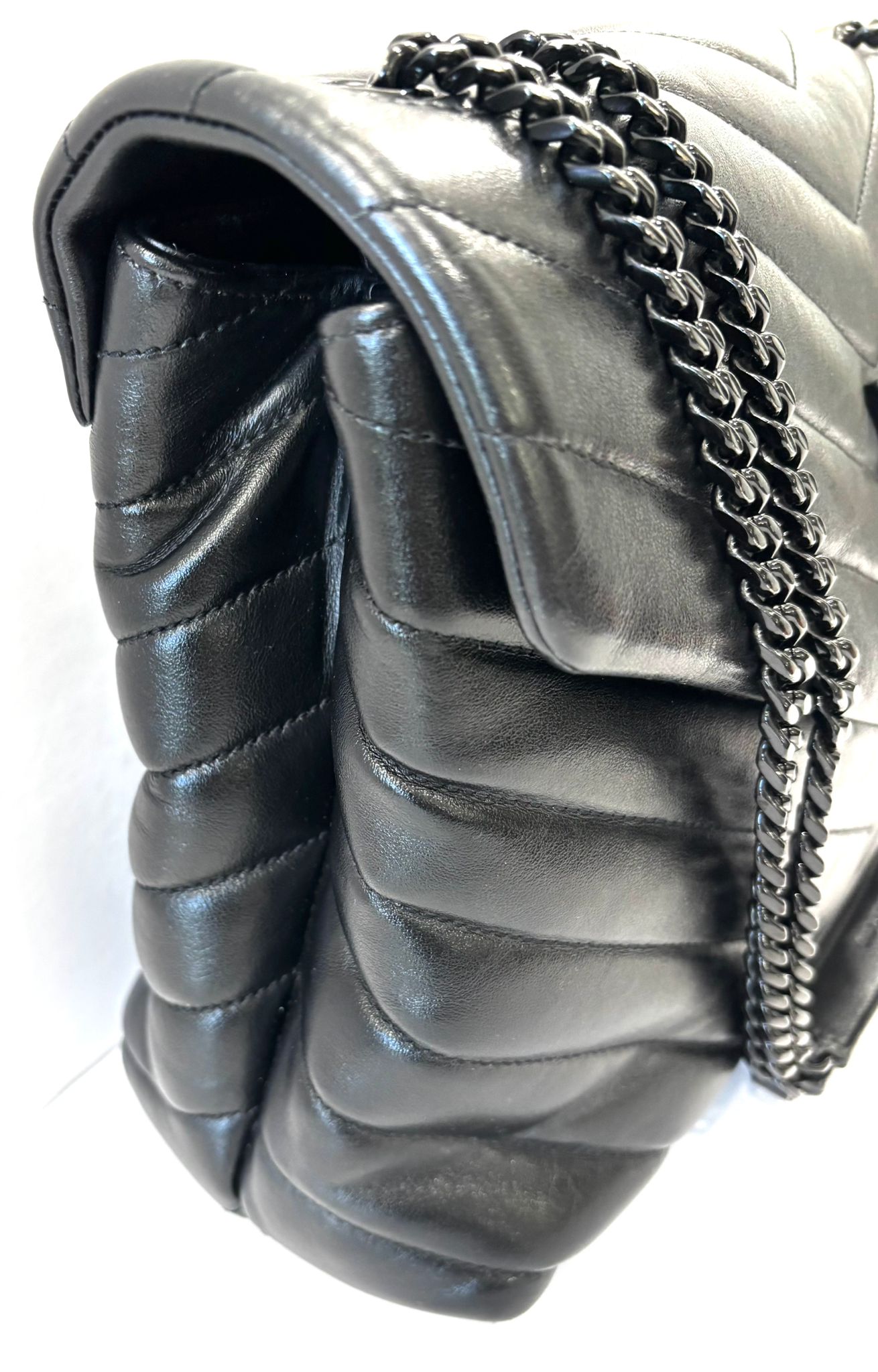 YSL LOULOU MEDIUM QUILTED LEATHER BLACK ON BLACK SHOULDER BAG