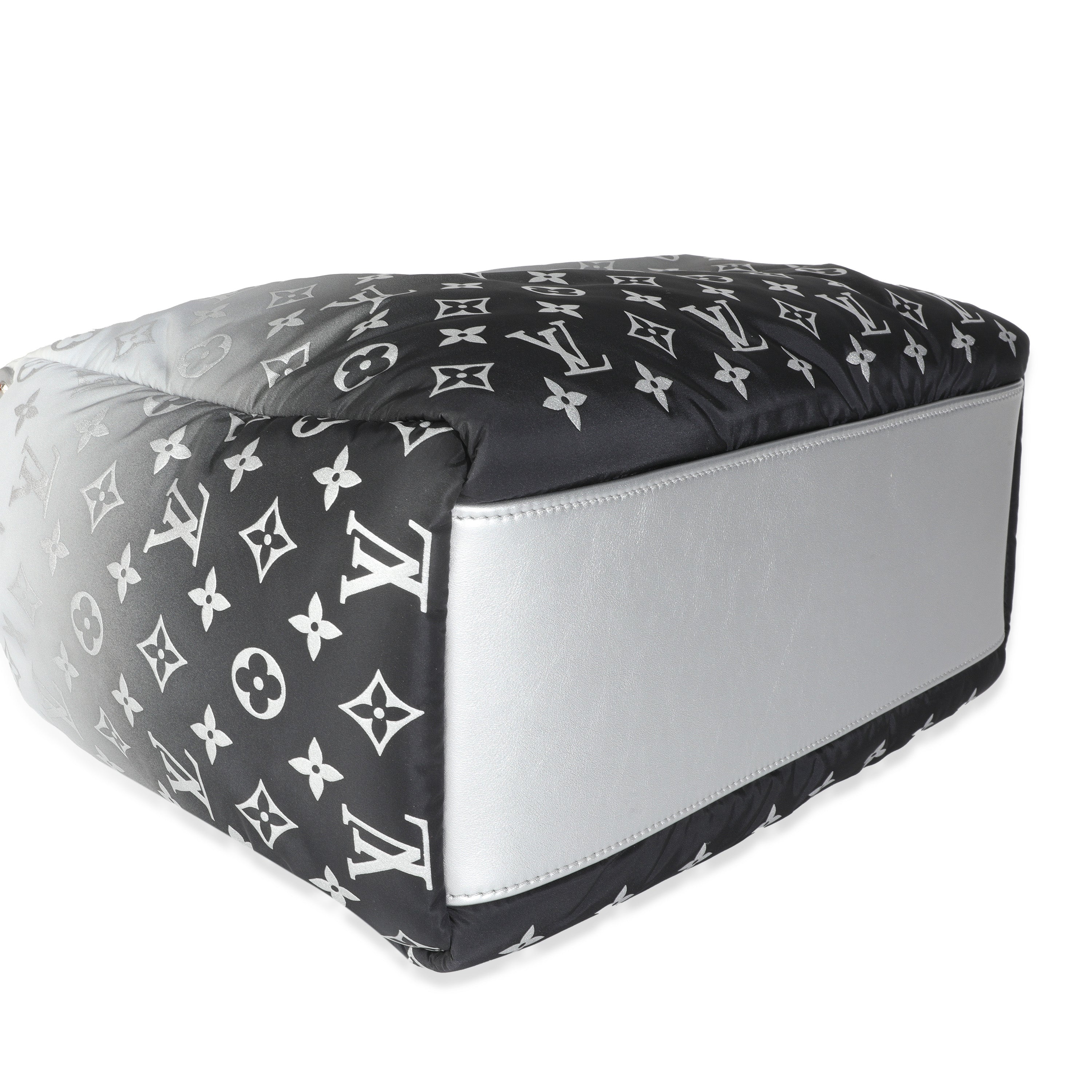 Frost Nylon Monogram Gradient LV Snow Onthego MM