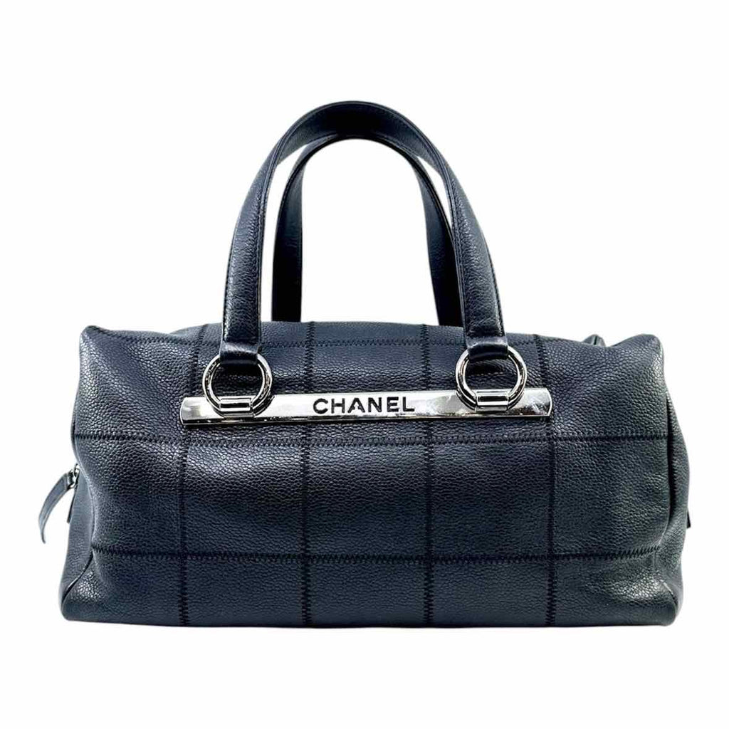 CHANEL Leather Handbag