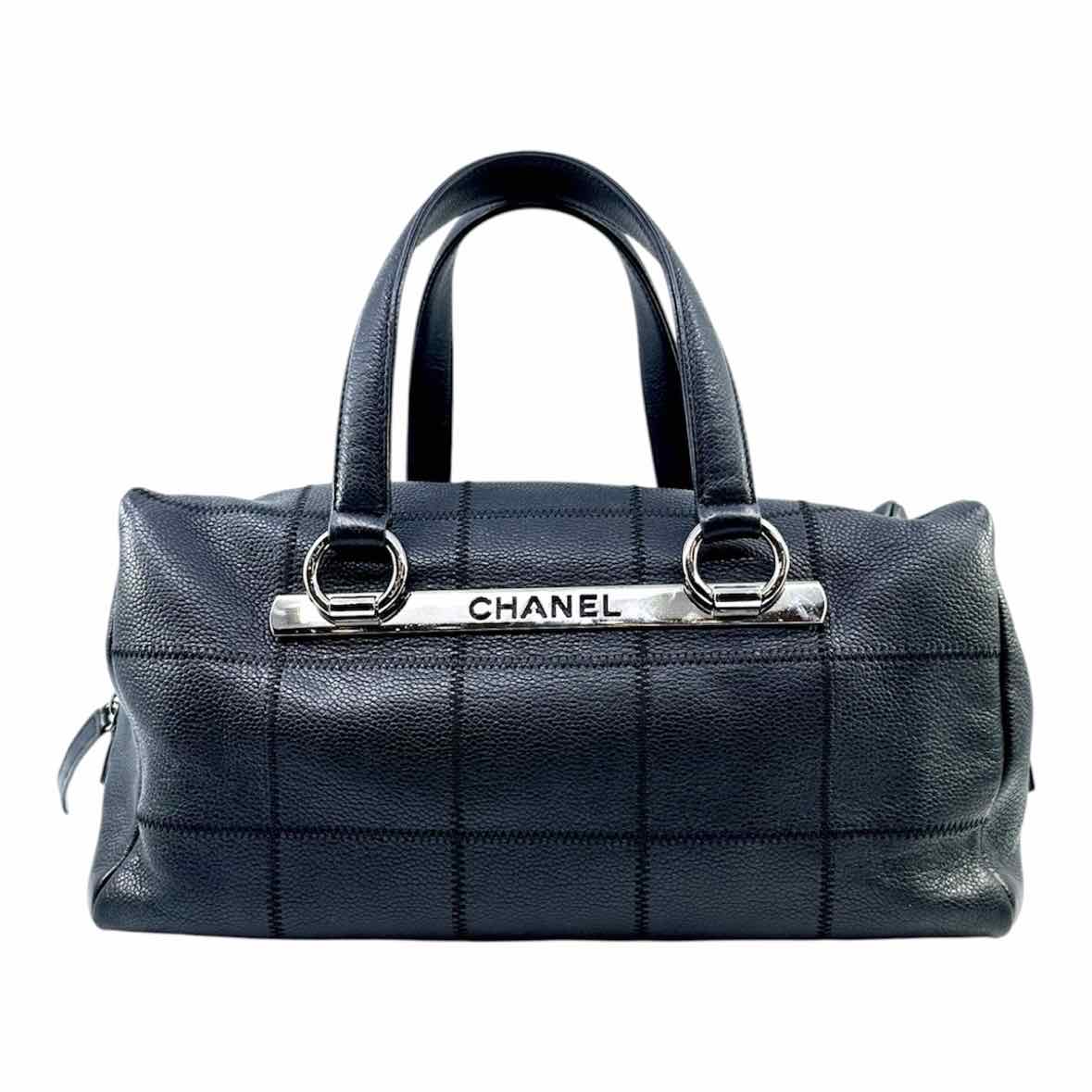 CHANEL Leather Handbag