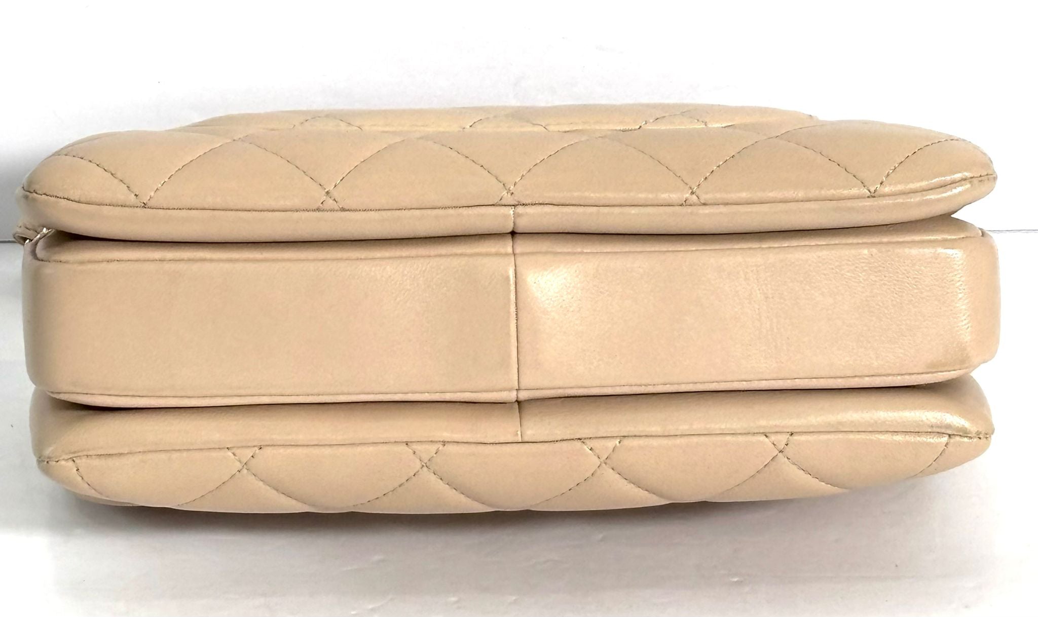 CHANEL QUILTED LEATHER SMALL CC FLAP BAG