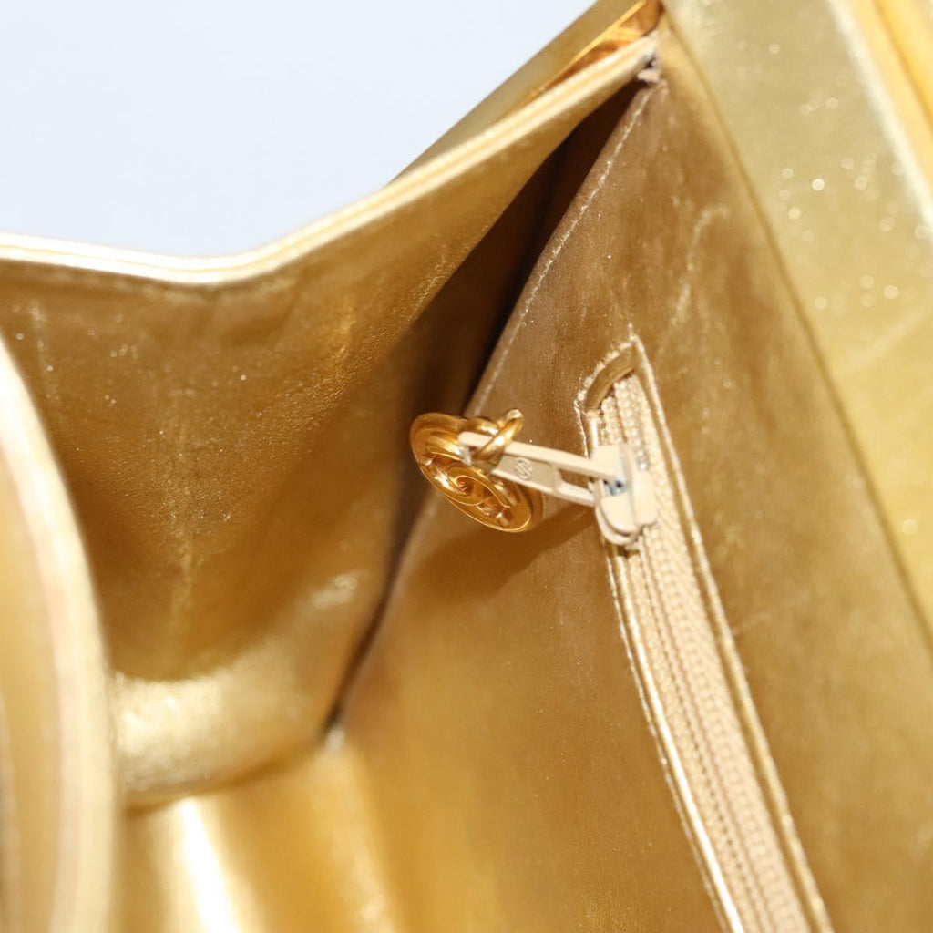 Chanel Matelassé Lambskin Leather Gold Leather Handbag (Pre-Owned)
