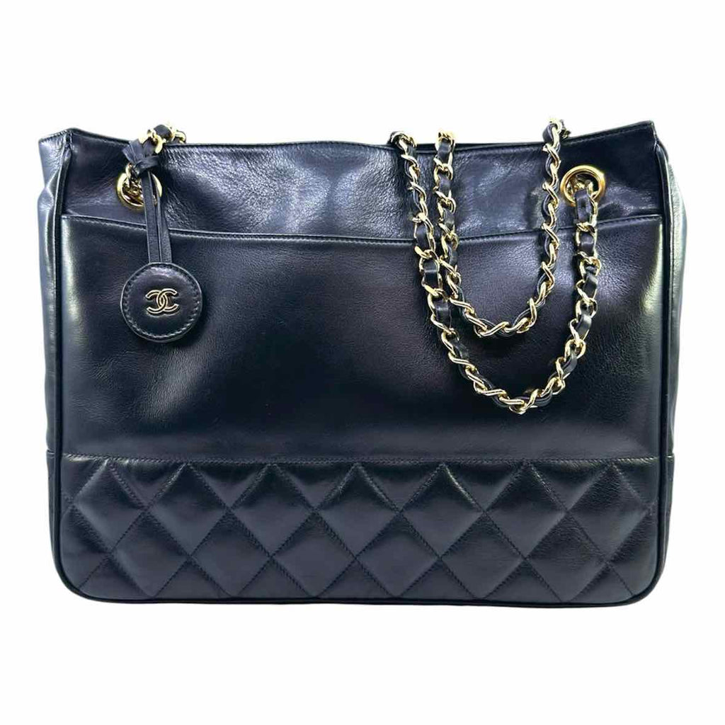 CHANEL Leather Handbag