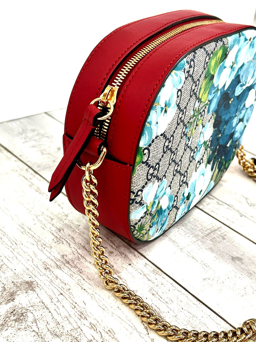 GUCCI GG SUPREME CROSSBODY BAG