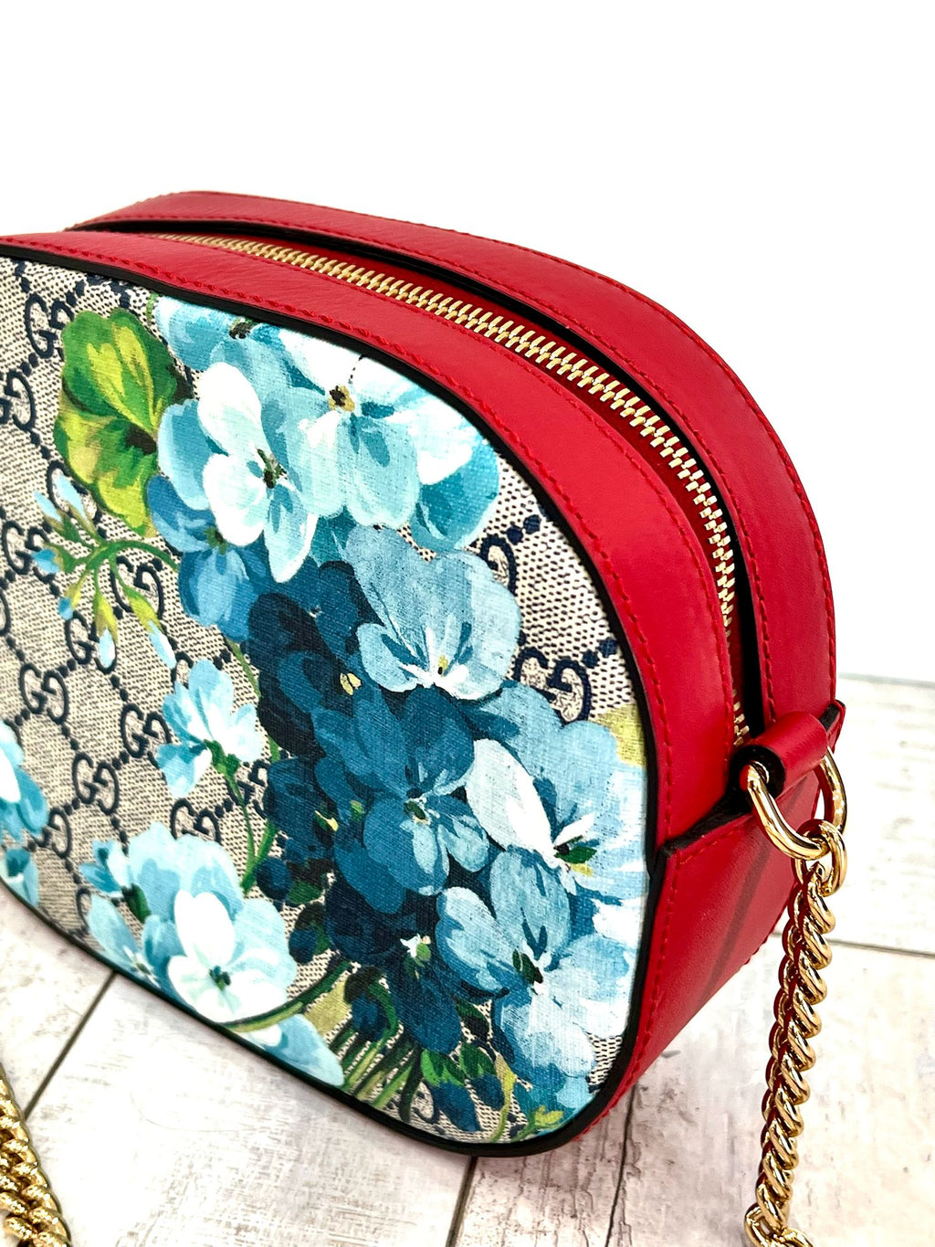 GUCCI GG SUPREME CROSSBODY BAG