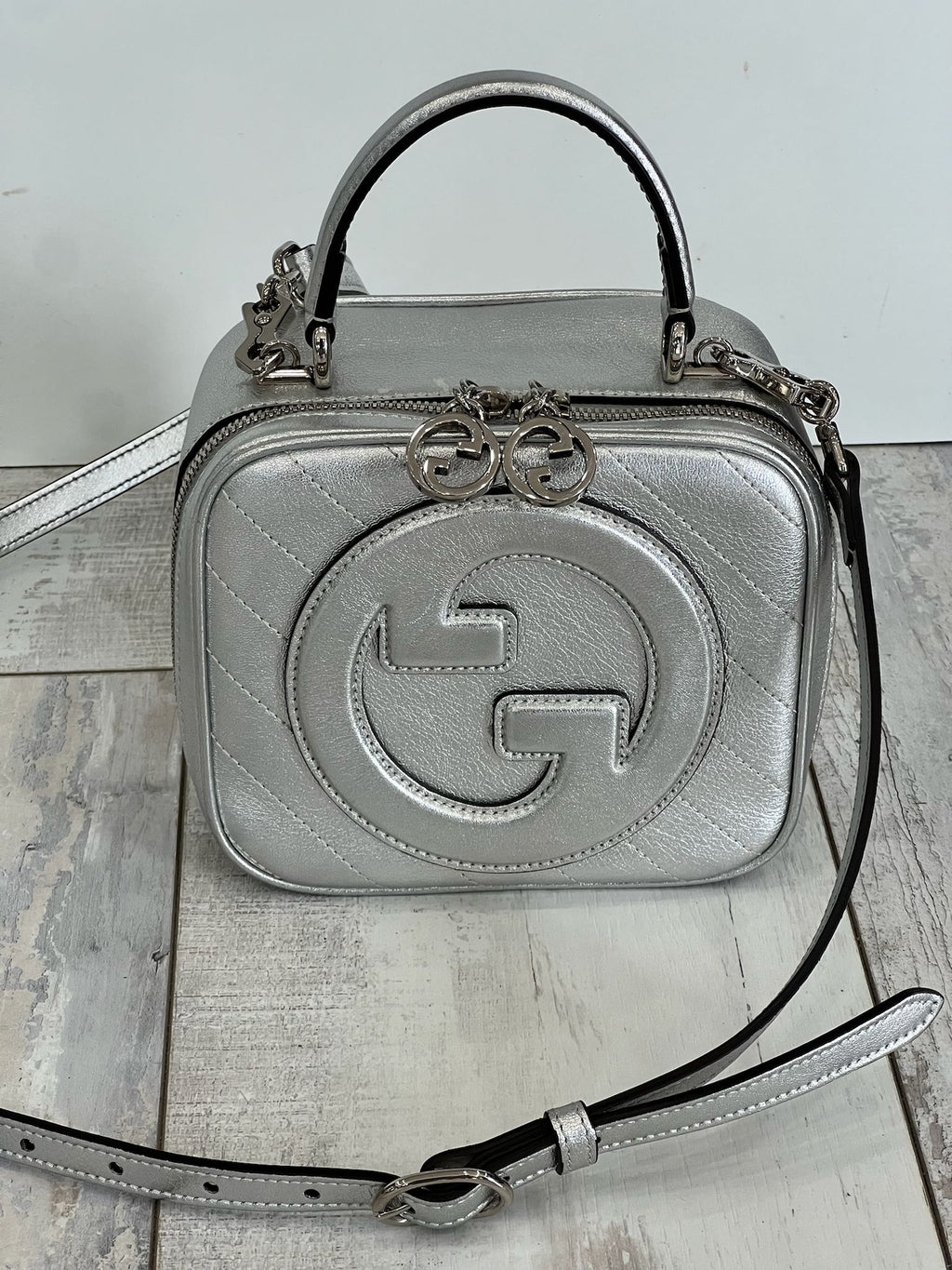 GUCCI BLONDIE METALLIC CALFSKIN LEATHER TOP HANDLE BAG