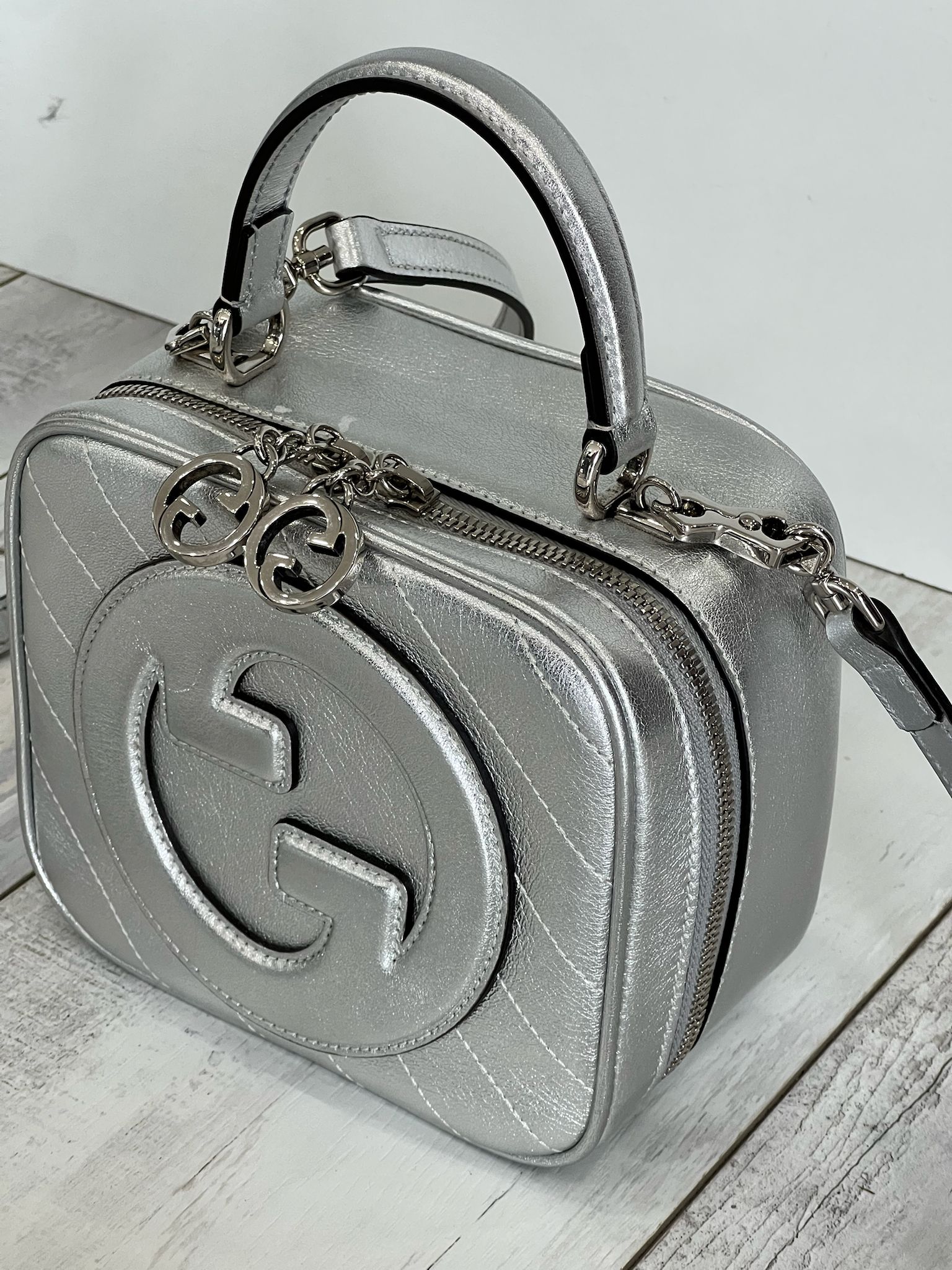 GUCCI BLONDIE METALLIC CALFSKIN LEATHER TOP HANDLE BAG