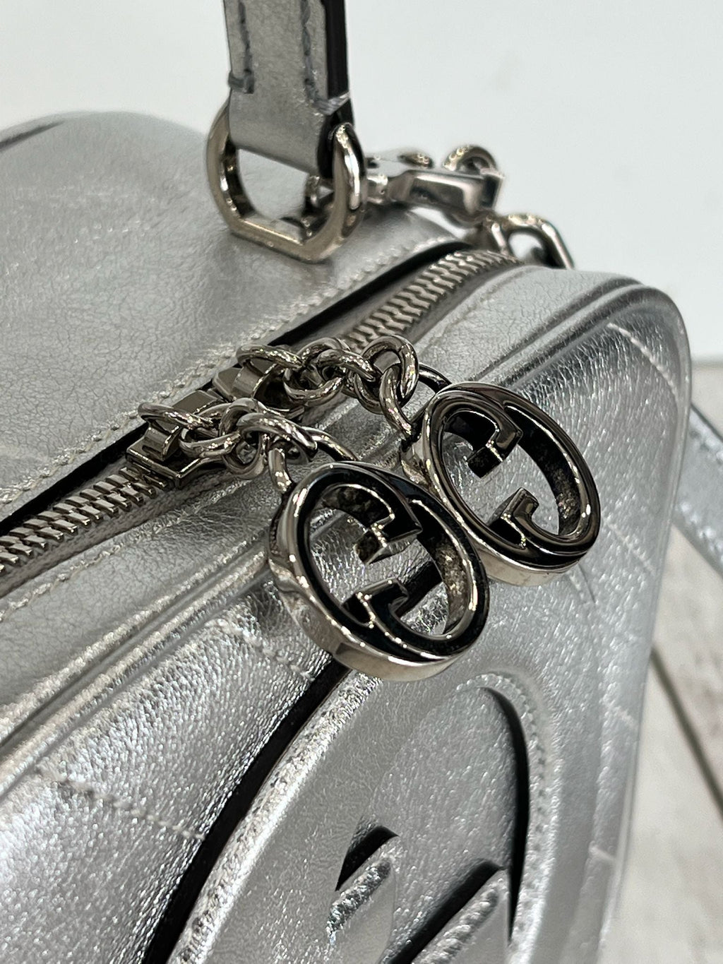 GUCCI BLONDIE METALLIC CALFSKIN LEATHER TOP HANDLE BAG