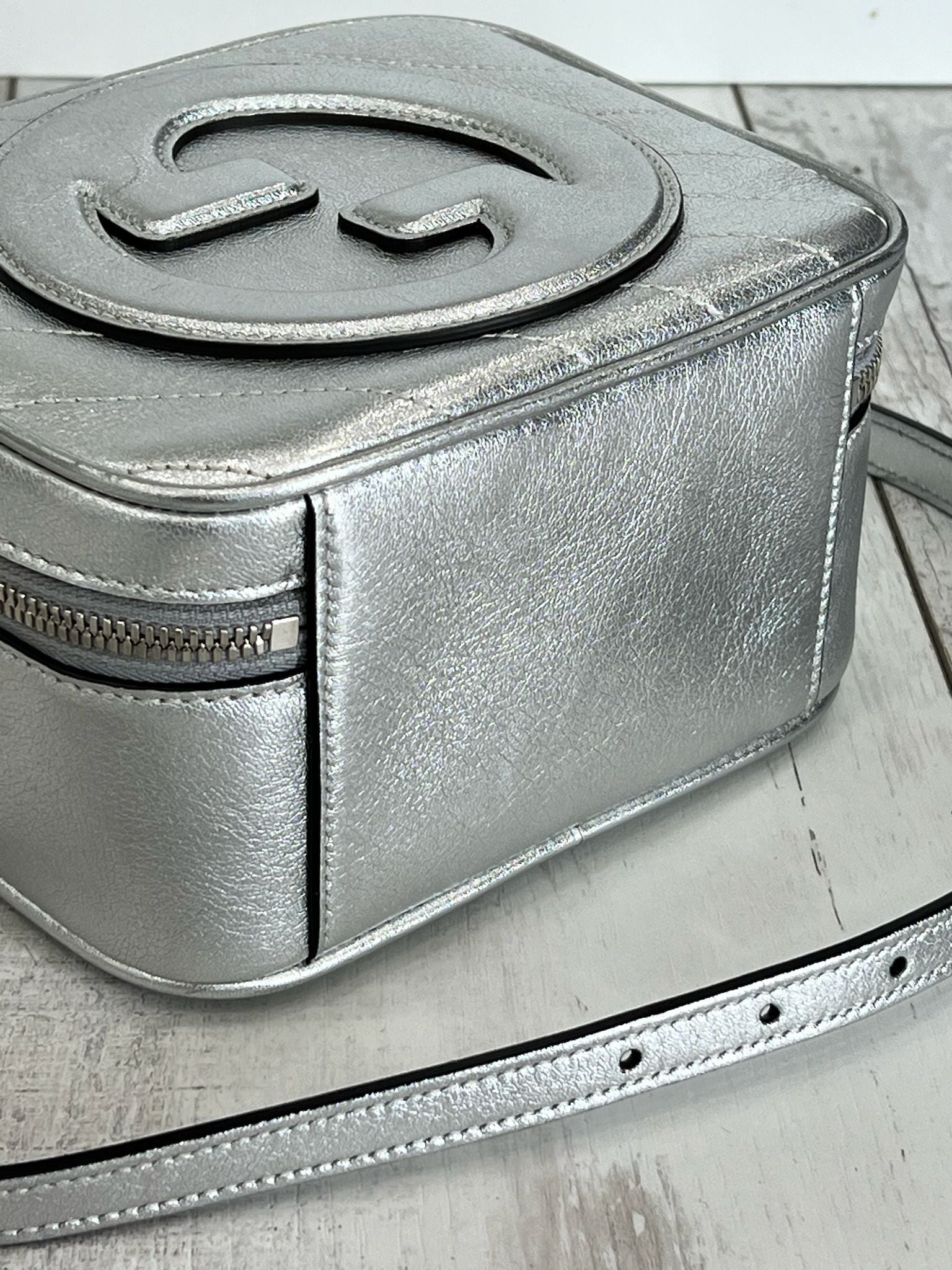 GUCCI BLONDIE METALLIC CALFSKIN LEATHER TOP HANDLE BAG