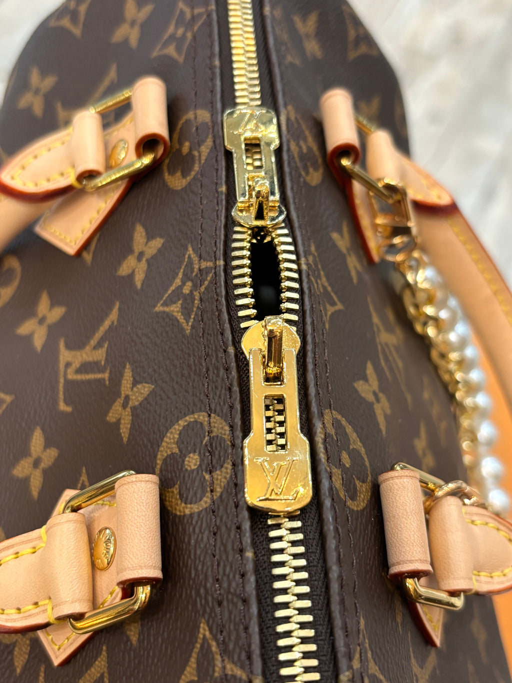 LOUIS VUITTON MONOGRAM SPEEDY 25 BANDOULIÈRE HANDBAG