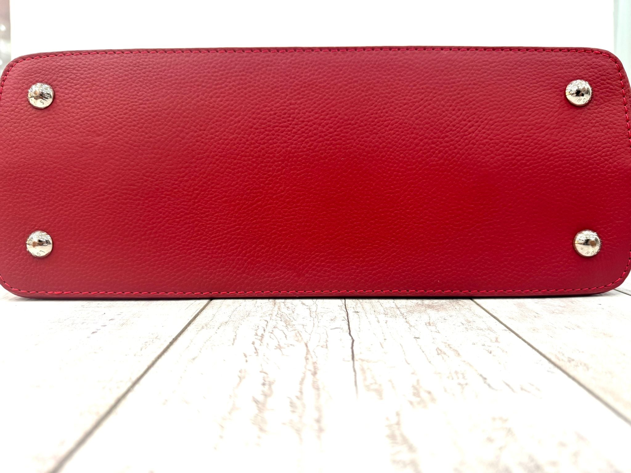 LOUIS VUITTON VEAU CAPUCINES MM CHERRY BAG
