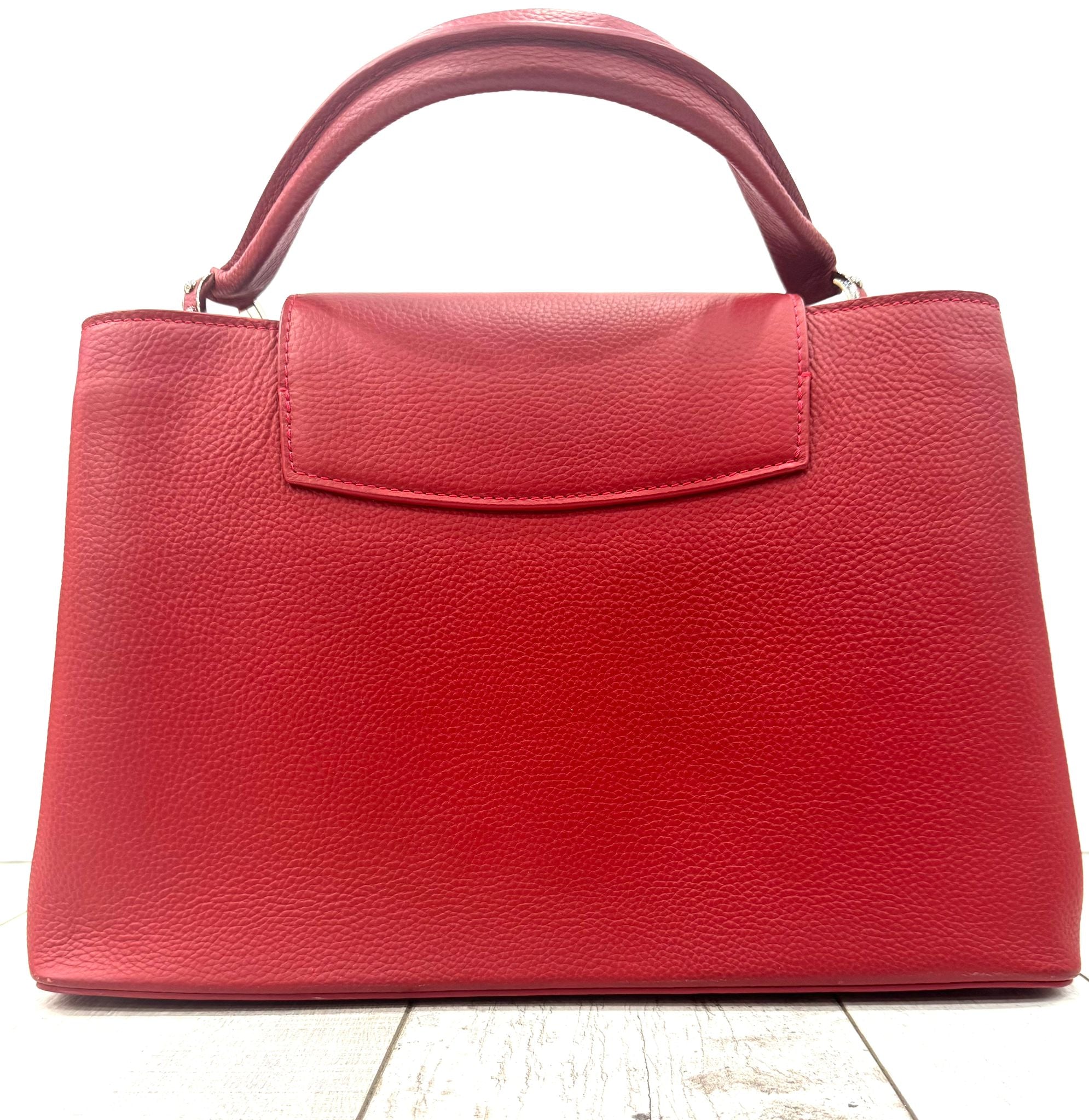LOUIS VUITTON VEAU CAPUCINES MM CHERRY BAG