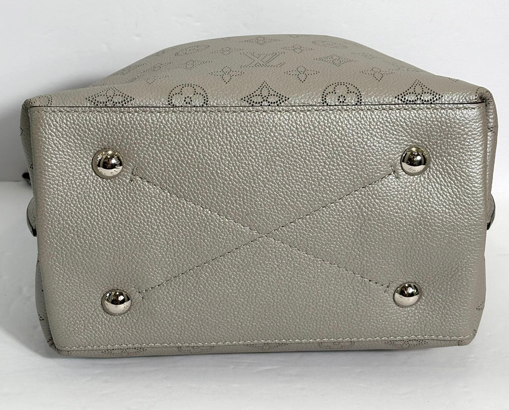 LOUIS VUITTON MURIA BUCKET BAG